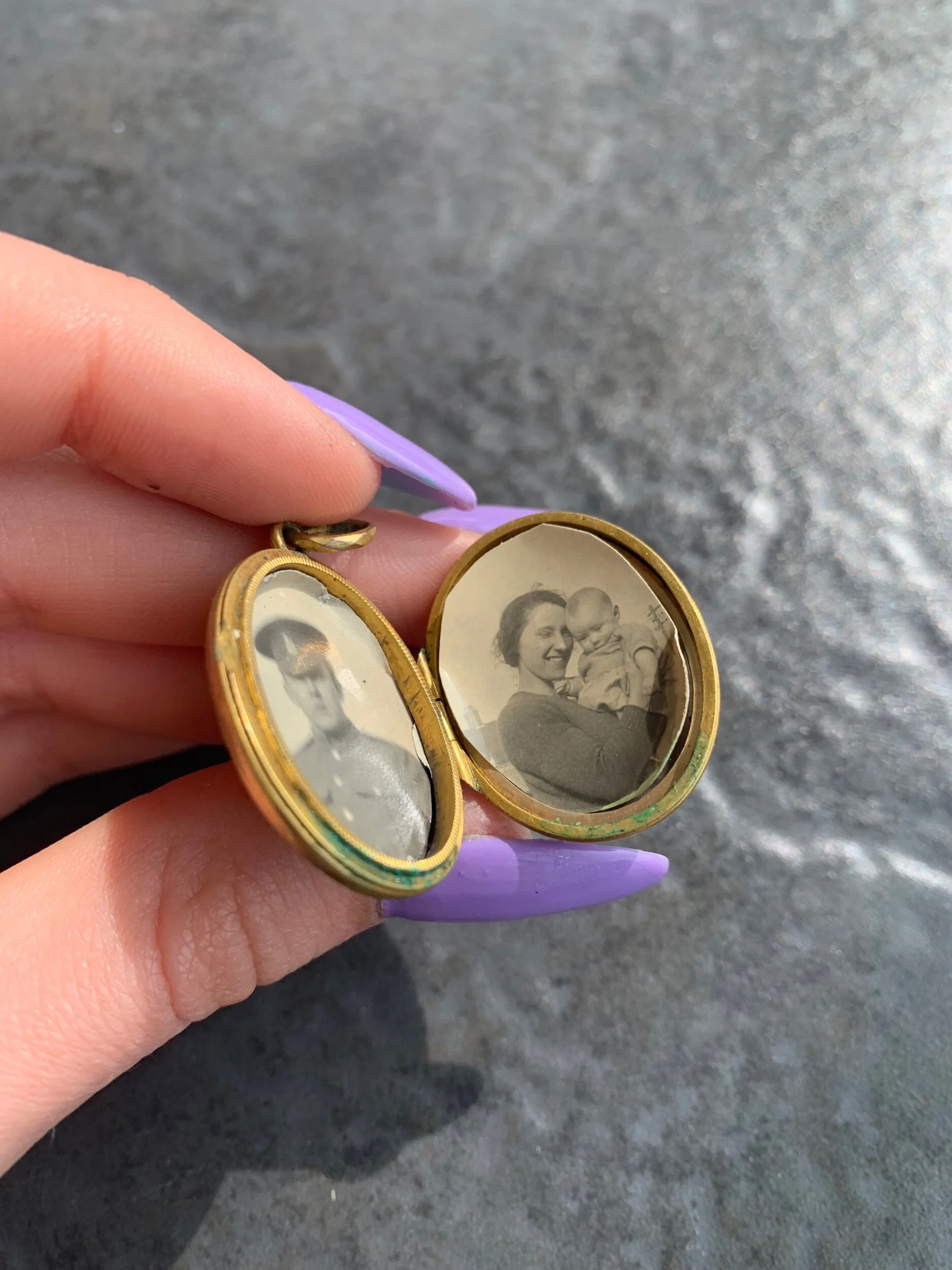 92F019DA-4C89-414E-8033-F58B99DFC0CD