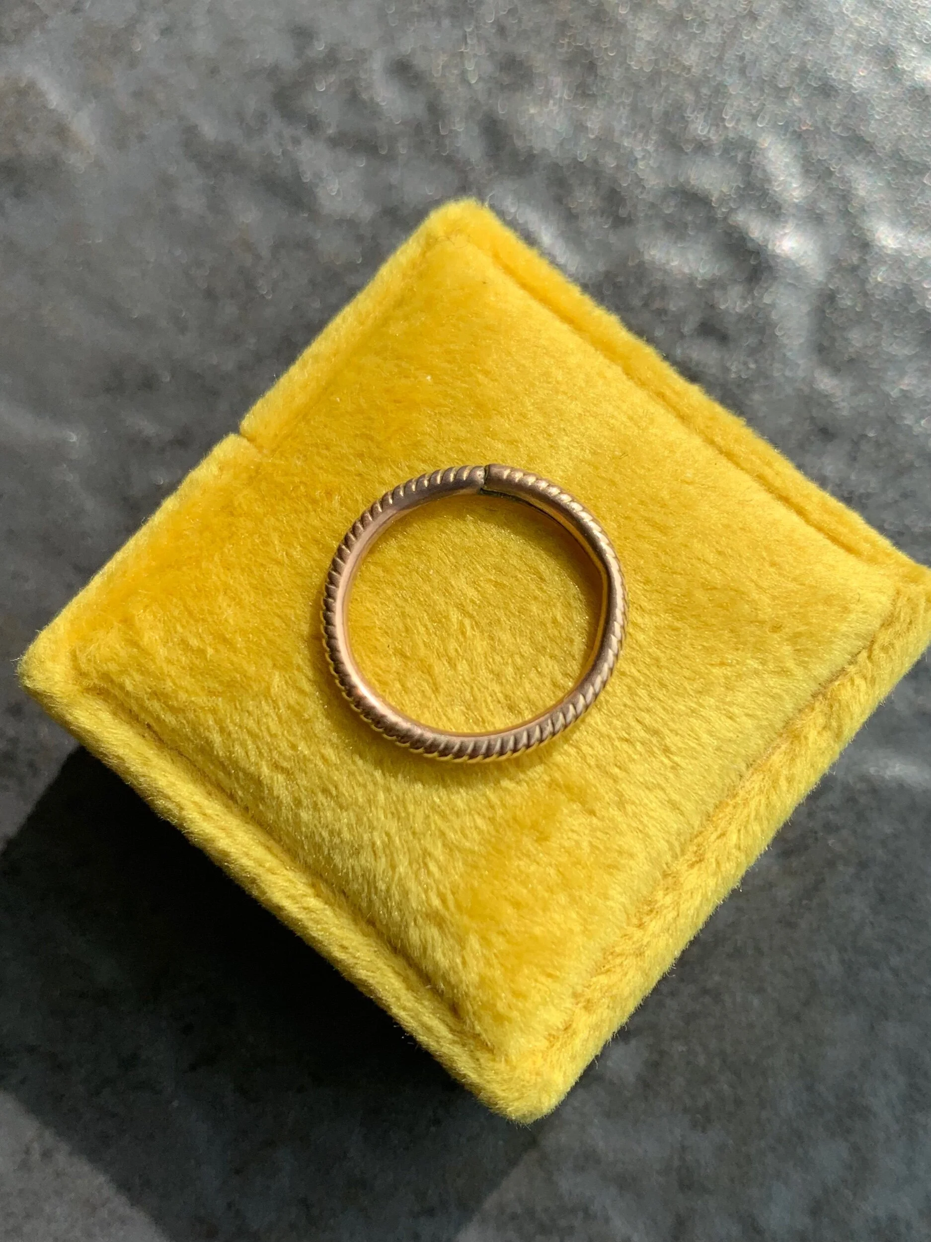 A60C4466-0F51-425F-9C9B-C9B80EF532EE