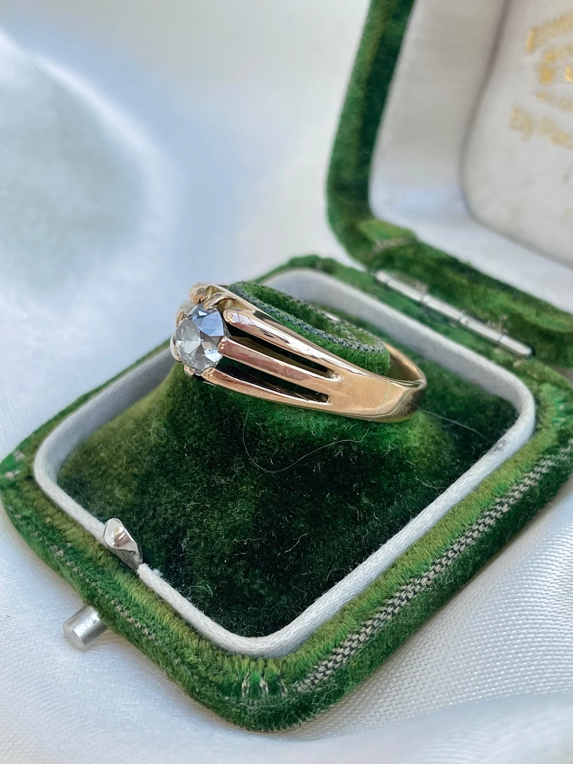 677FA2C7-E725-49F5-B4F5-E2FD5494E2D9