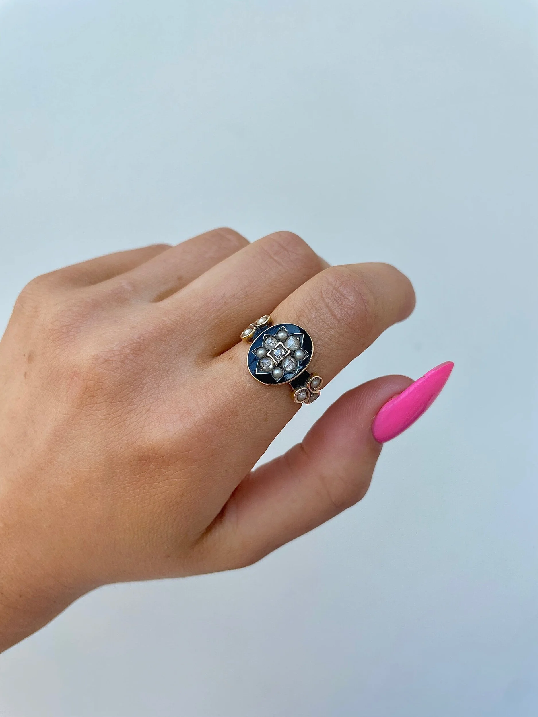 FE0033A9-B509-470A-A9F6-8A26C04D0248