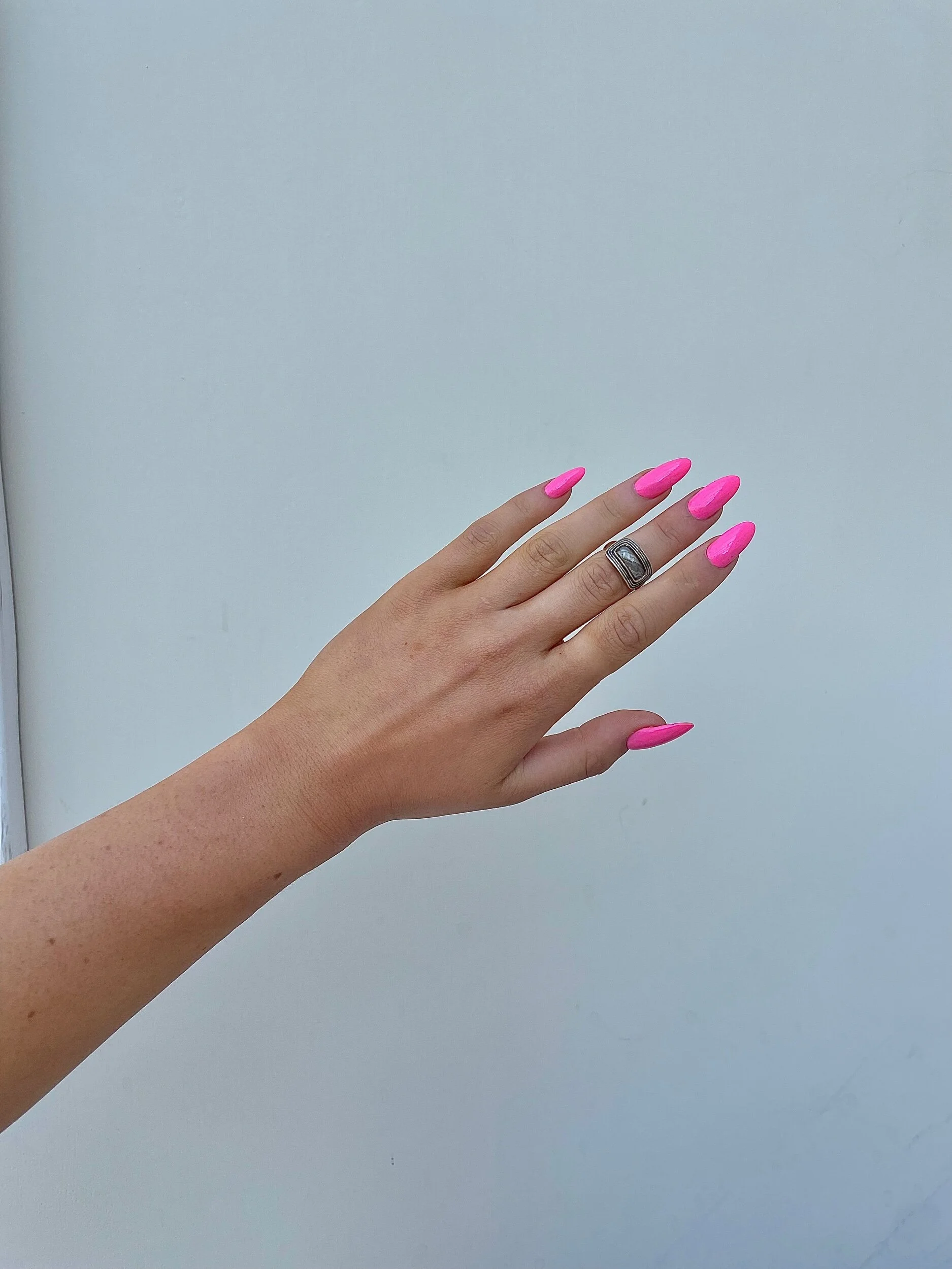 23EA0626-6812-4479-AAF4-BC3F5189D7E9