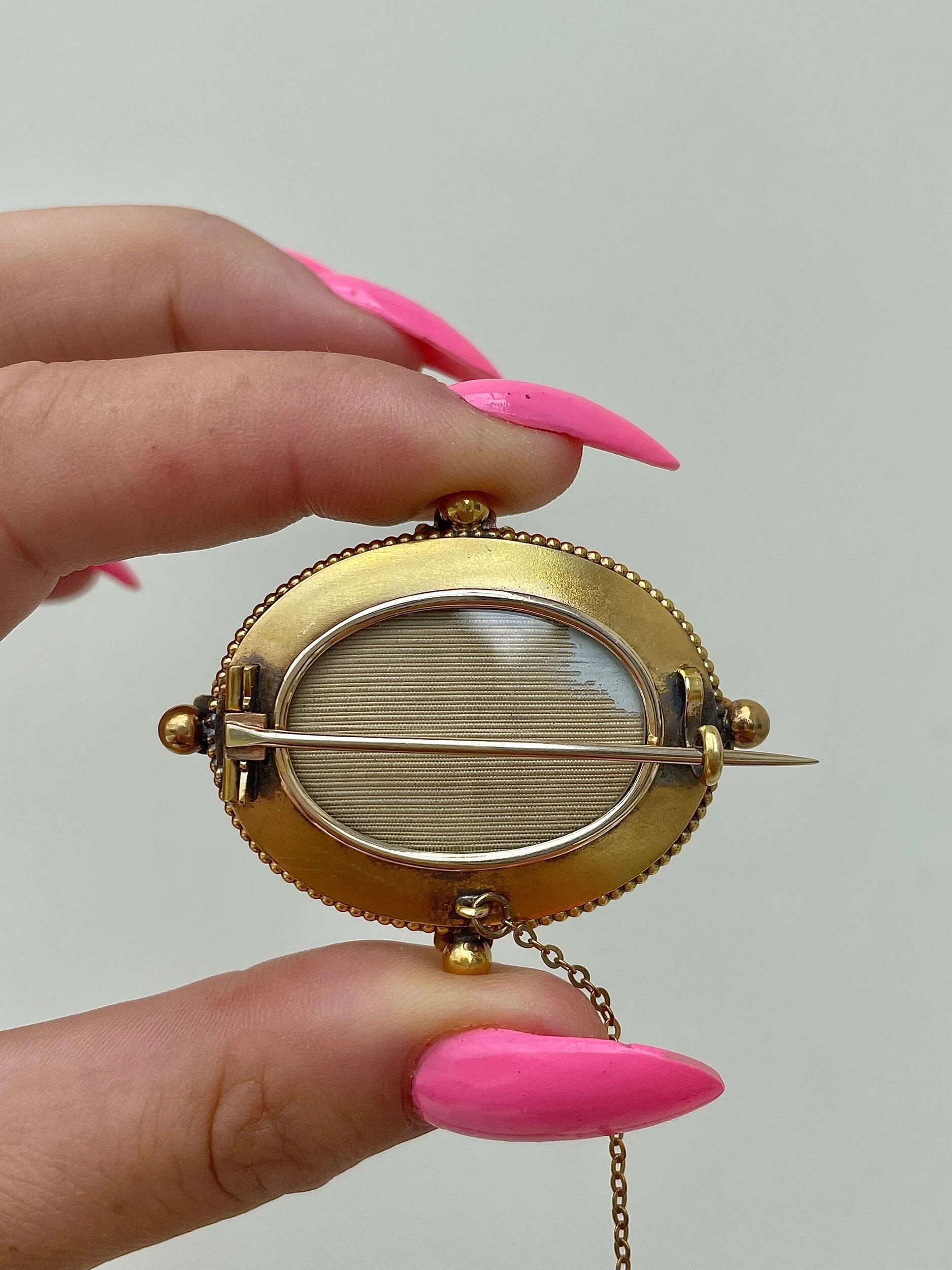 430AC60C-6DFB-4A51-BF2A-EF835E3AA9B3