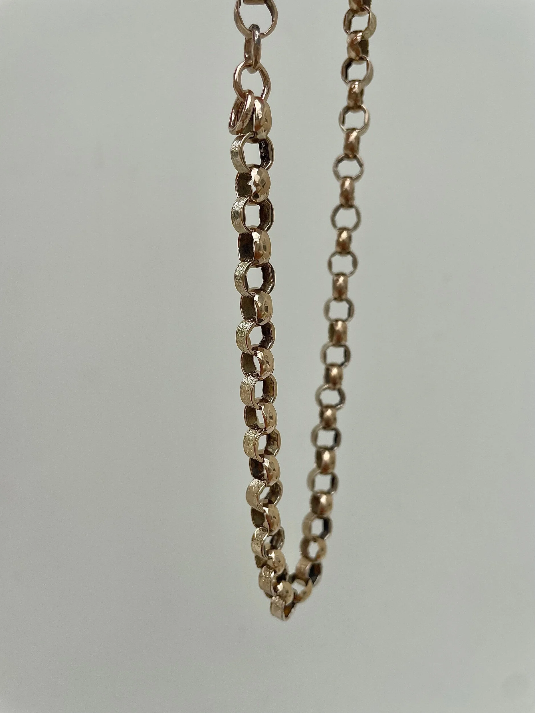 3AF08905-2F0D-4B4E-9BA8-6BB047ABE261