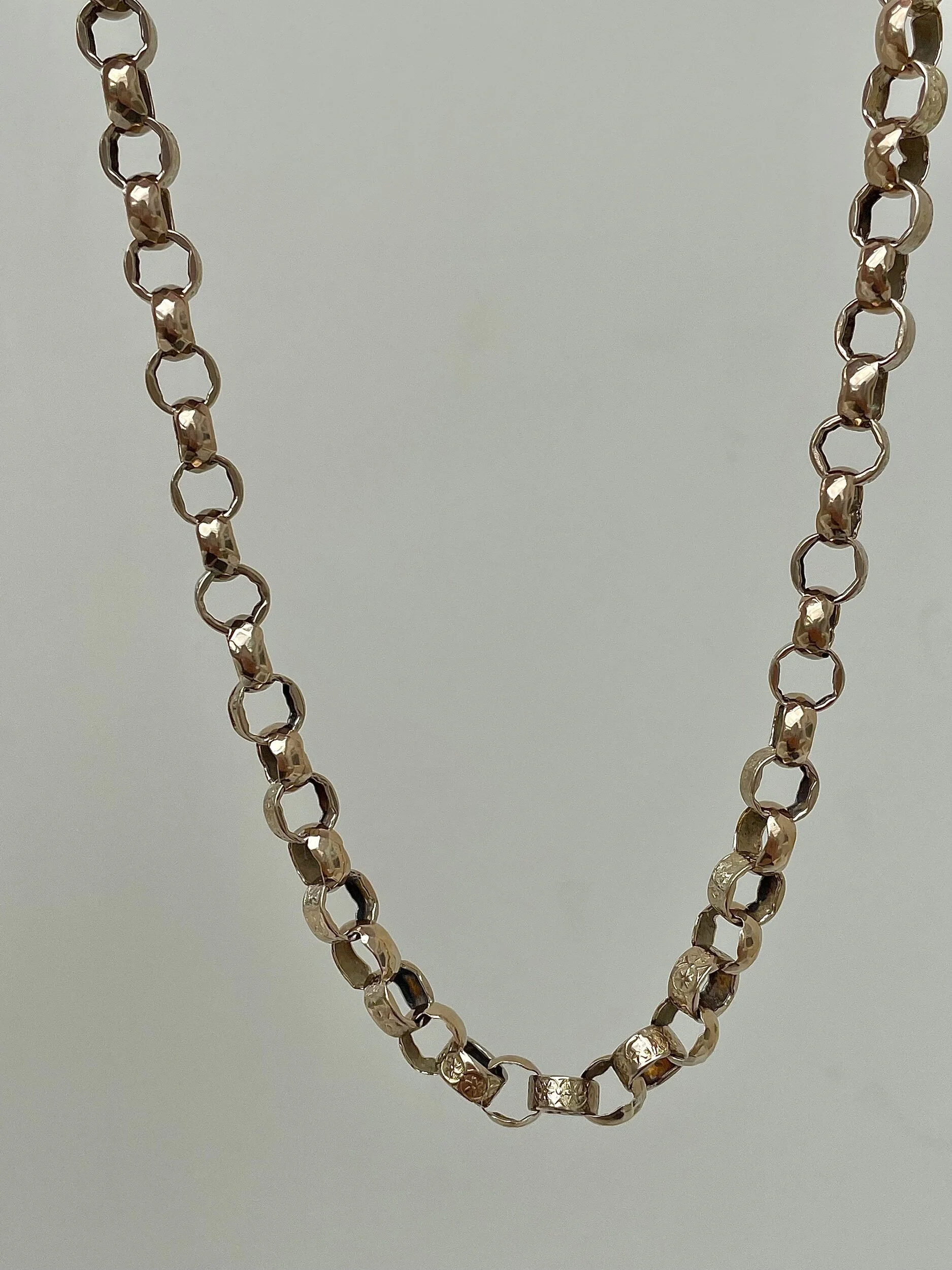 8A85FFB7-7CCF-4FB9-9D69-633FE4C9E5B5