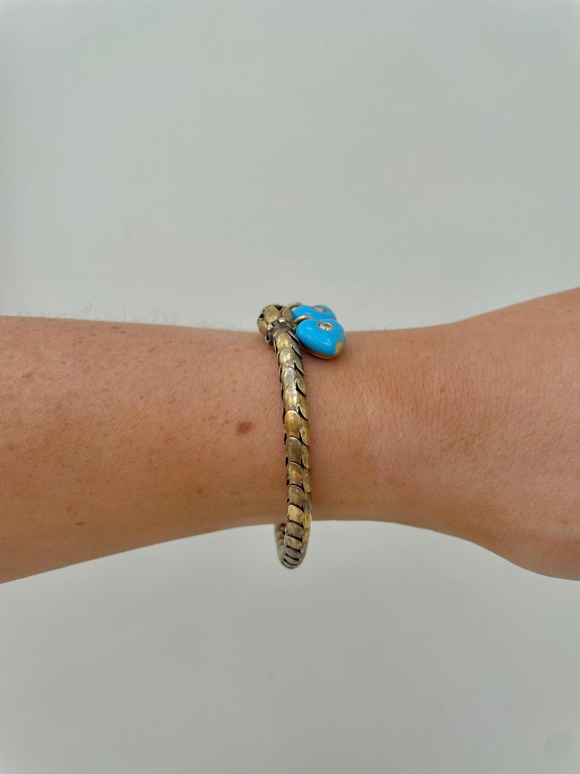 172DC958-21A2-403F-BB3E-CA5824859025