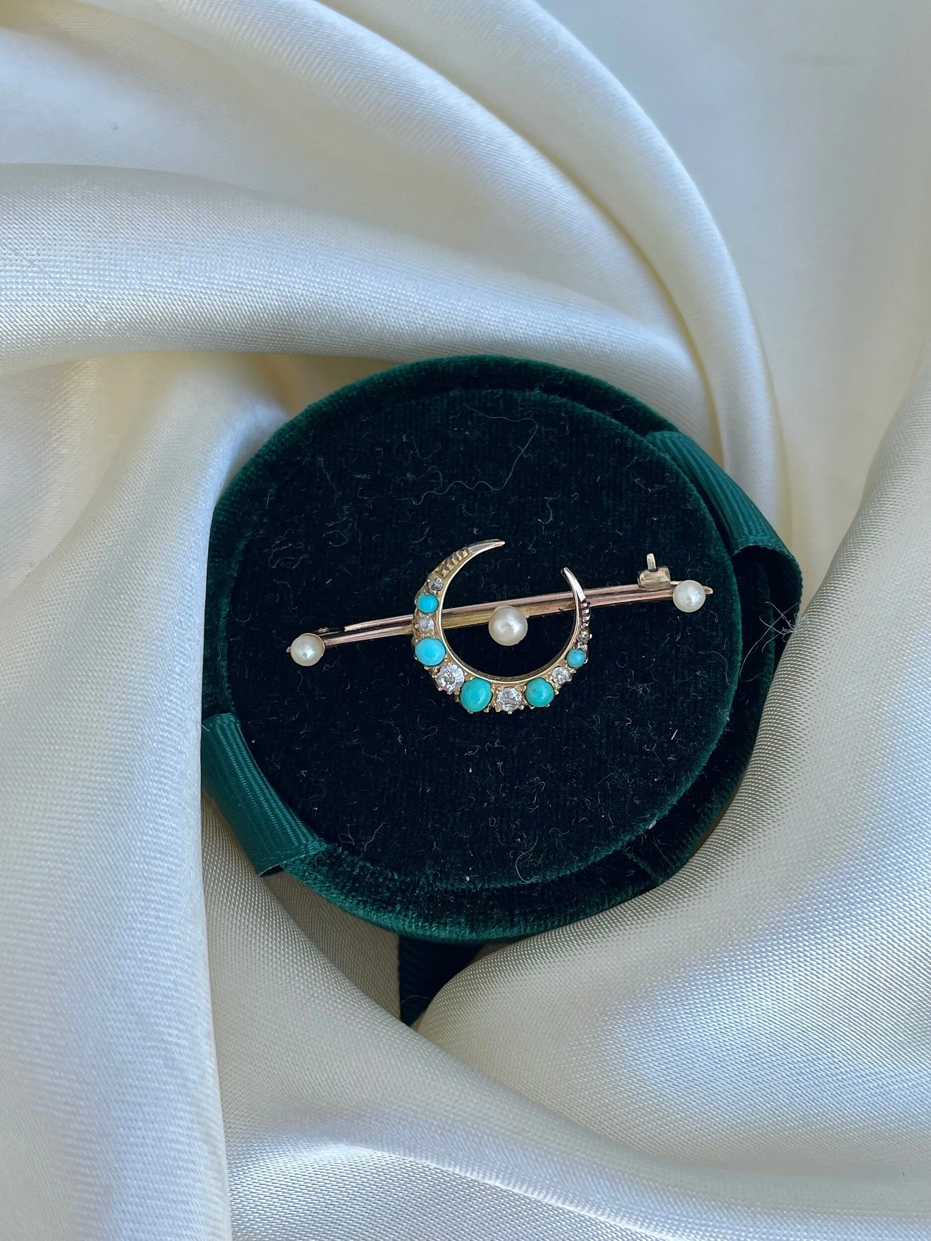 DBCC8B60-5BEB-455D-BB6C-59144872F8E7