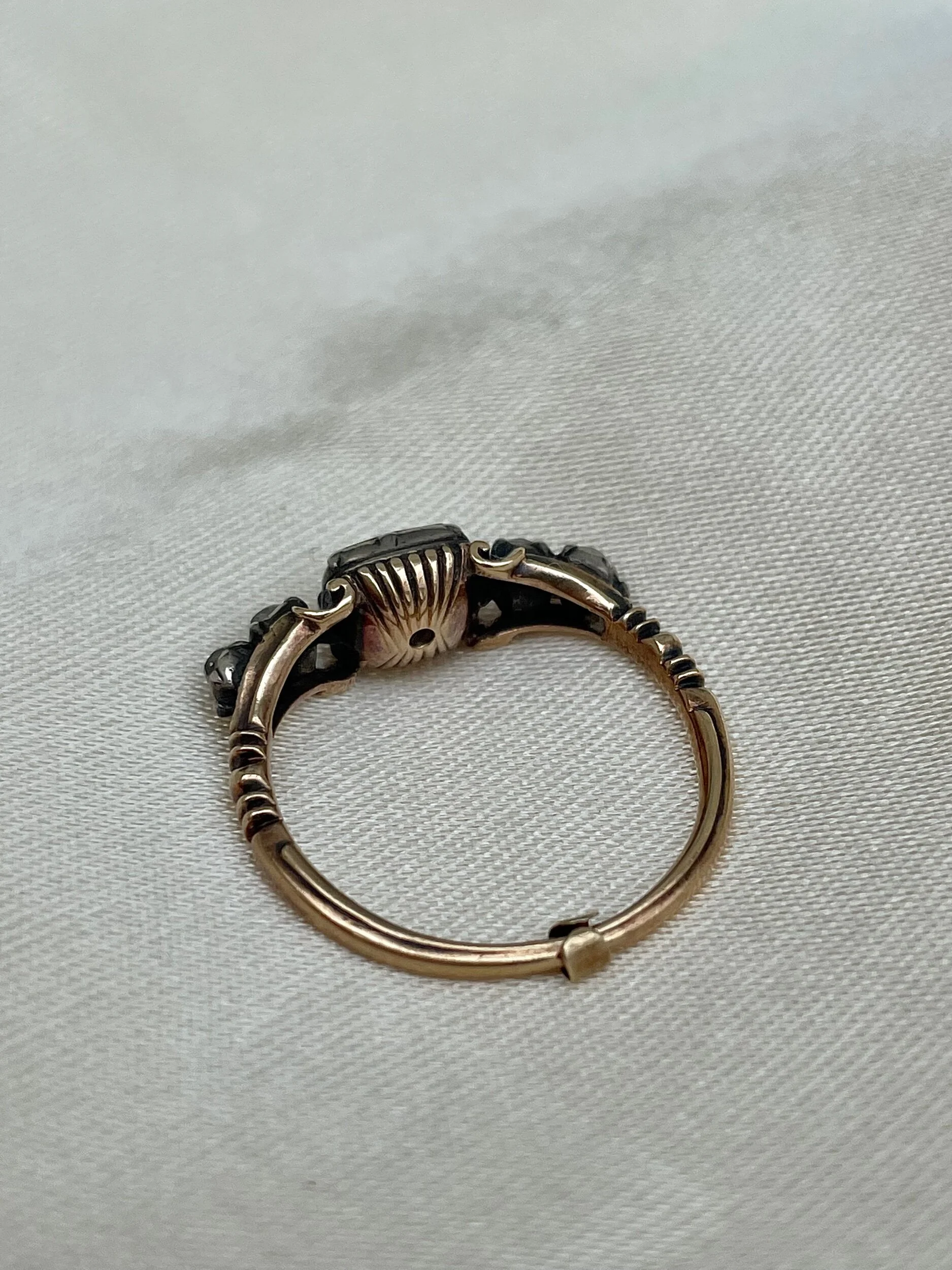 414EF3B4-9C9C-4FEC-BF3B-D58A60FB220D