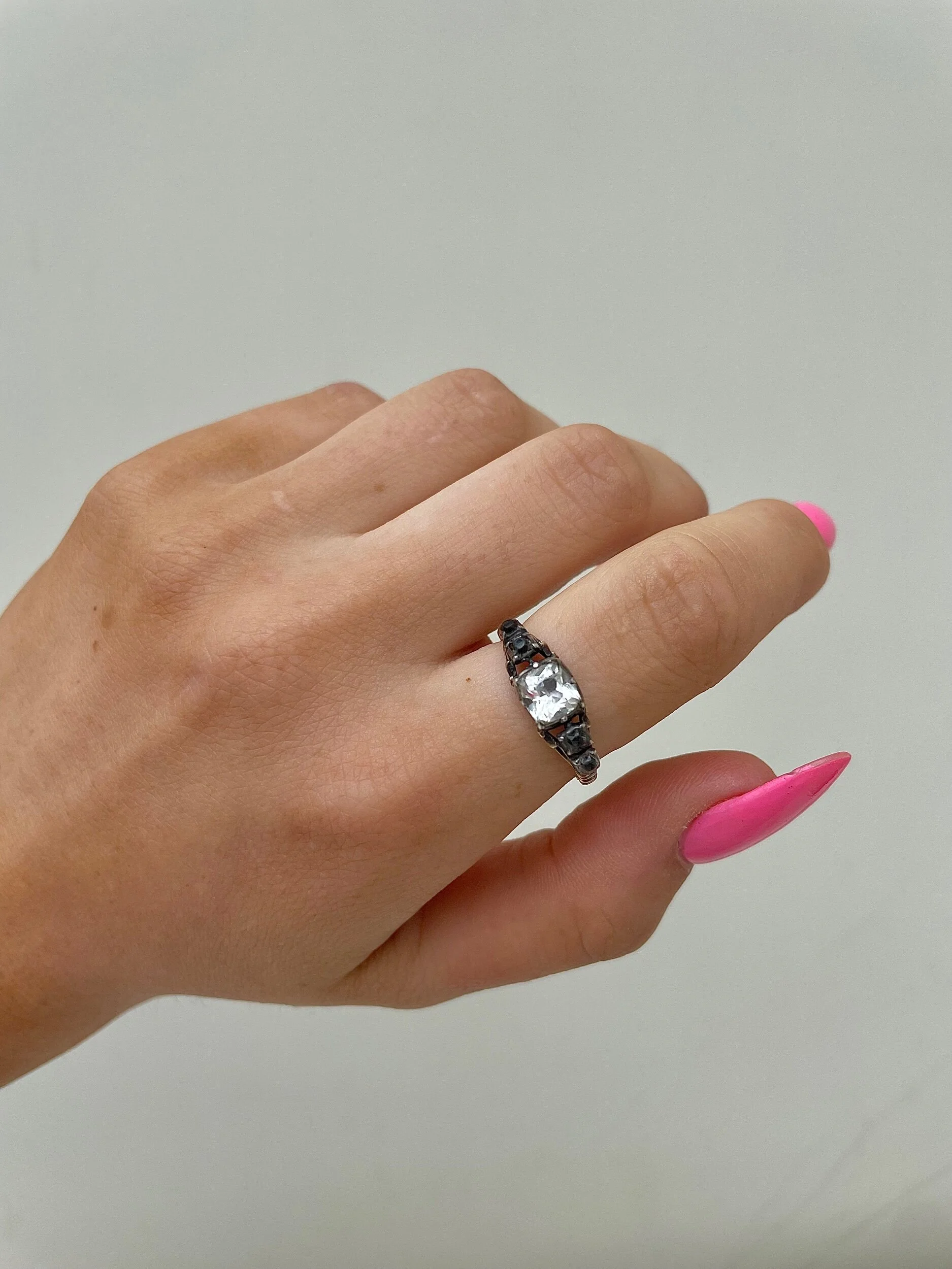 2E4BDBCB-7591-45D9-9BE9-A91835F82D95