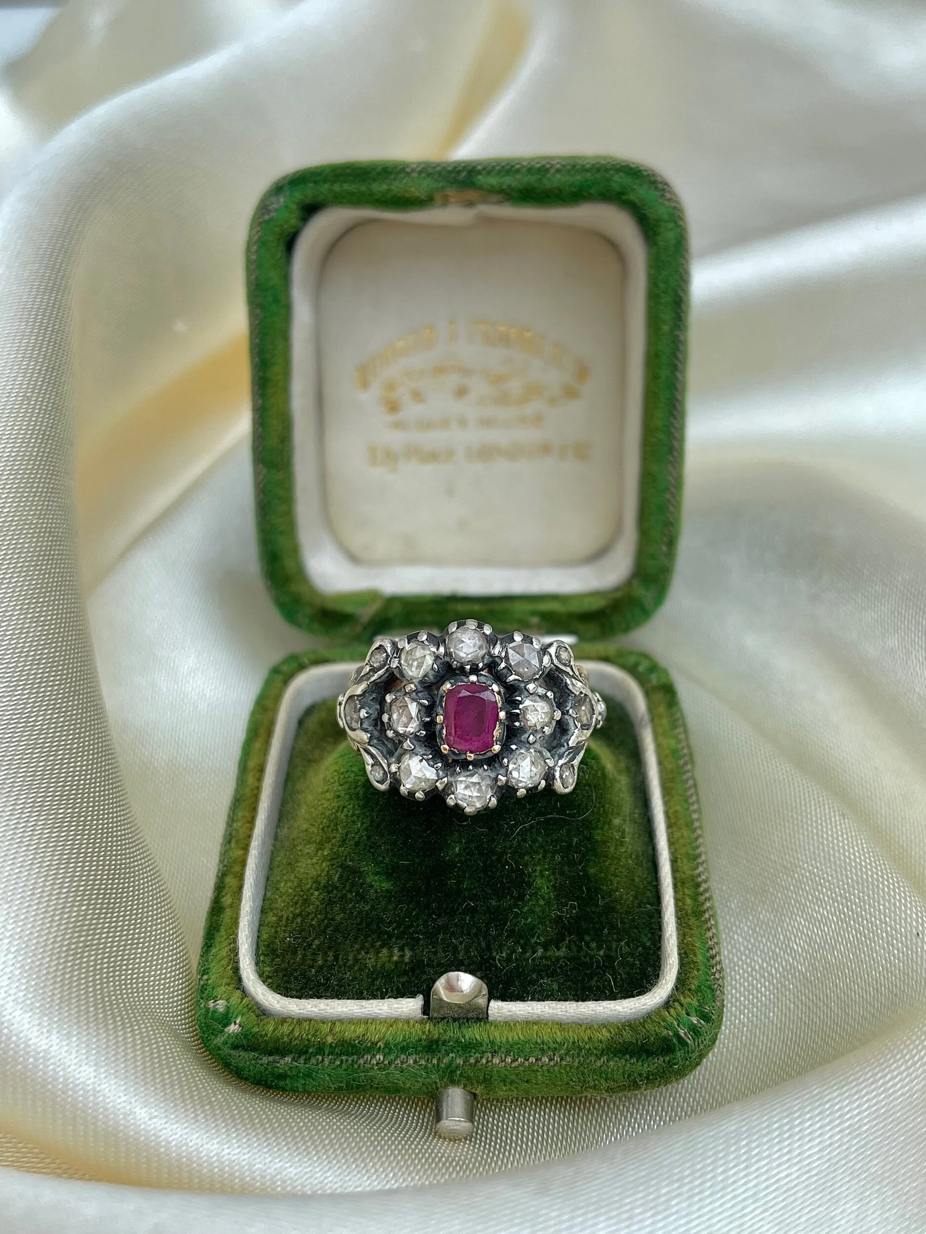 E0F655C7-3C43-44E4-8CA5-58AE9B676A0C