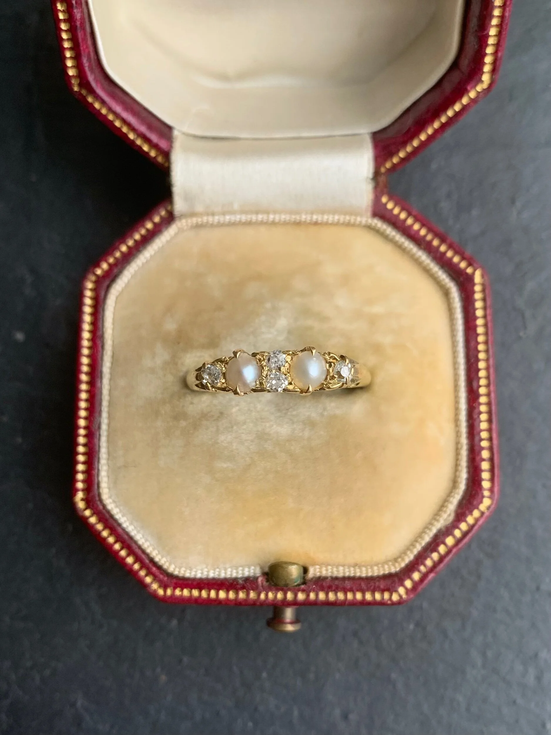 AAC0203A-14DC-48B3-A974-E0470AC75772