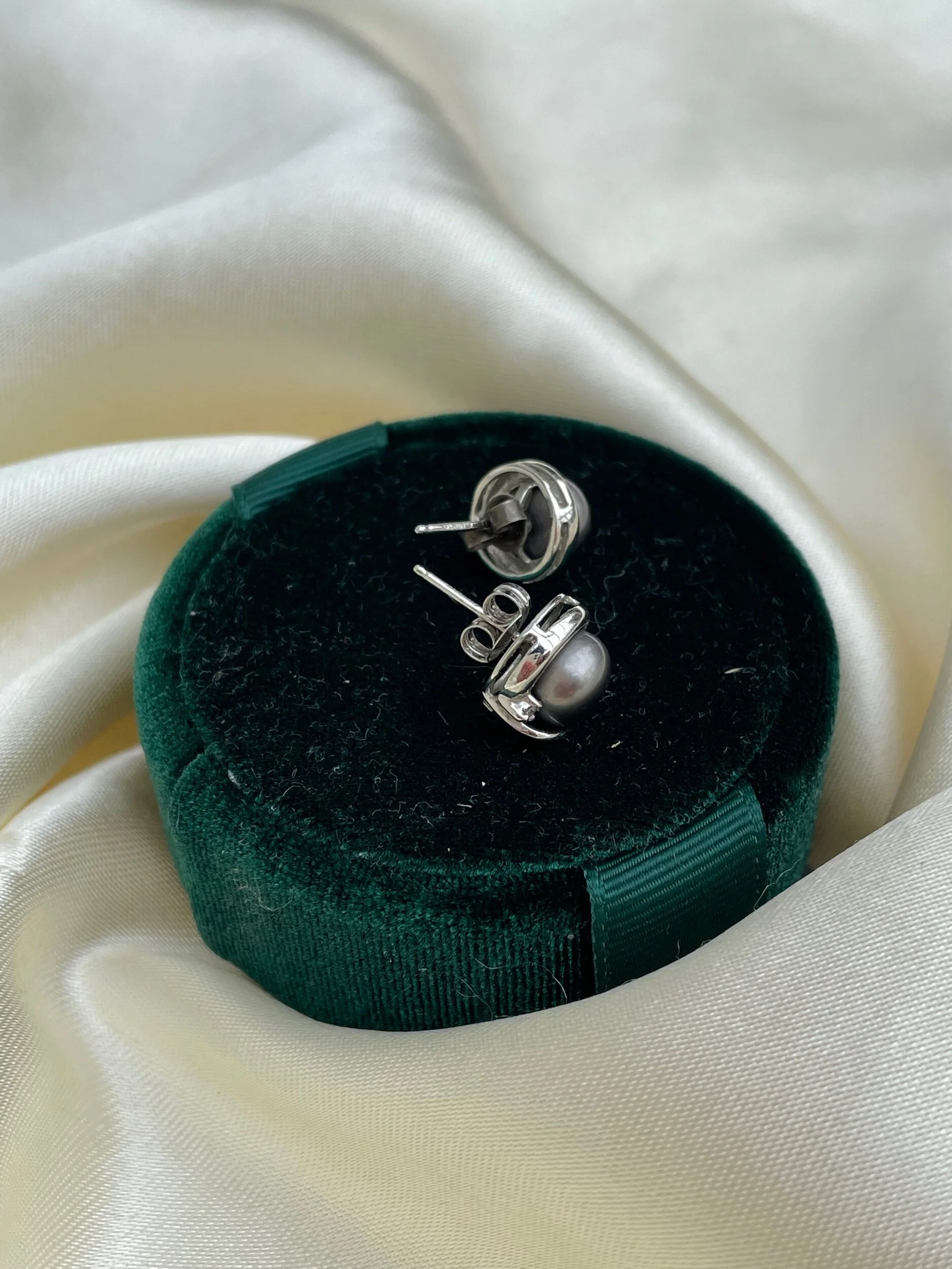 90CF6812-814A-487B-96A3-38A10E2E7151