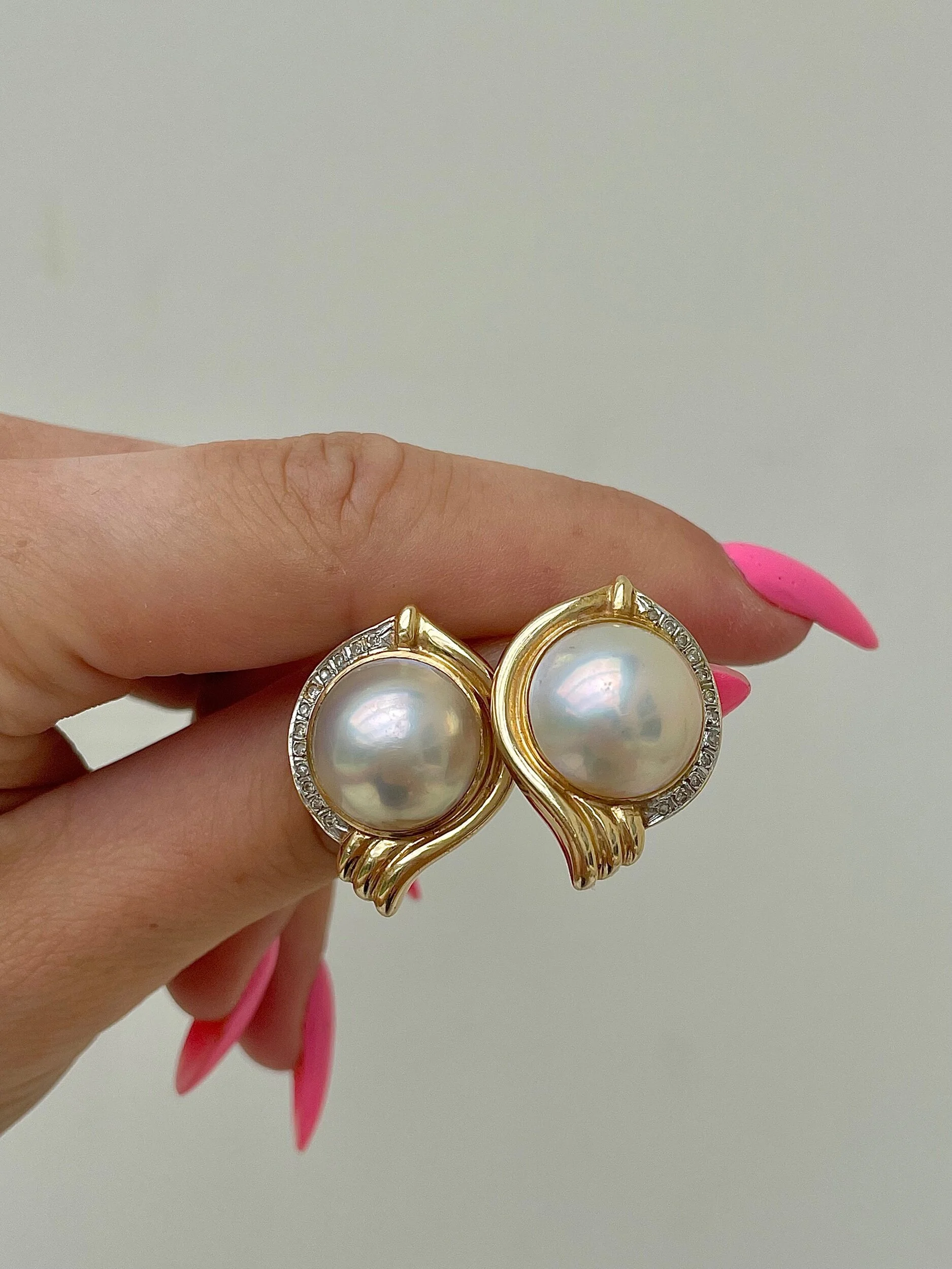 6F2171A6-8E94-4F68-9821-D3C4A376C181