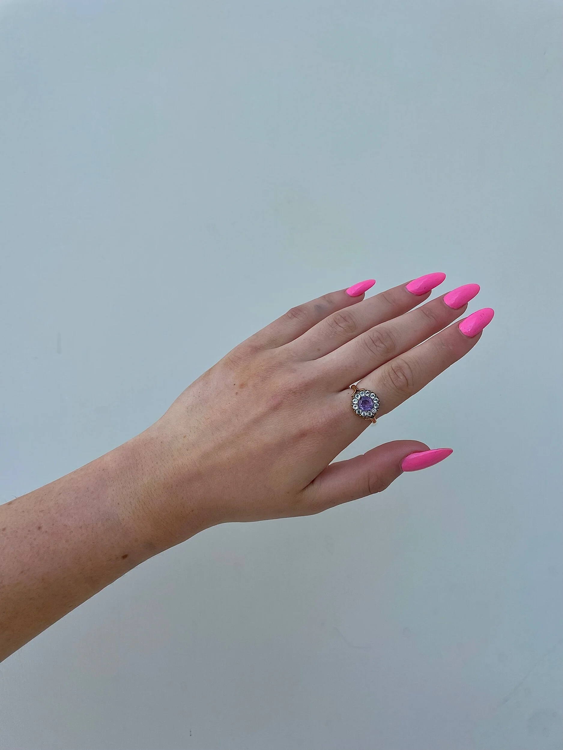 C4CB8331-3E0A-46FC-A171-04059039B74B