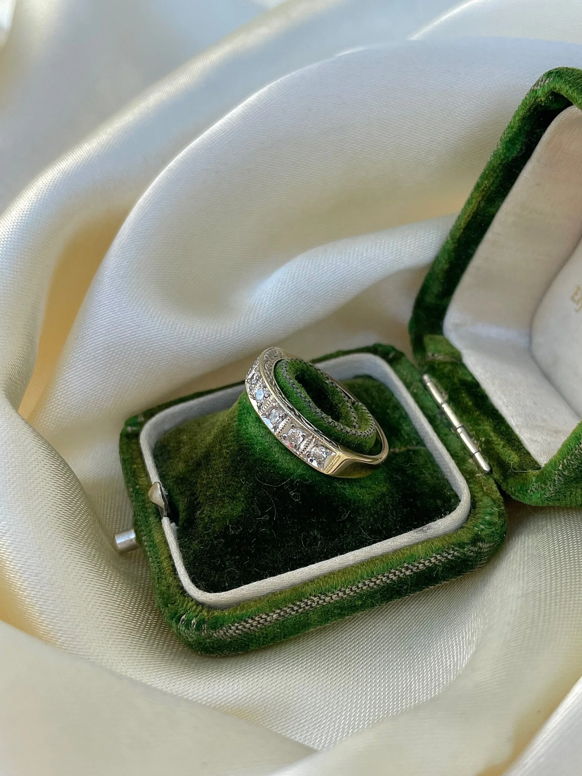 0AE9D4E1-70A5-414F-8019-35E62FF0B212