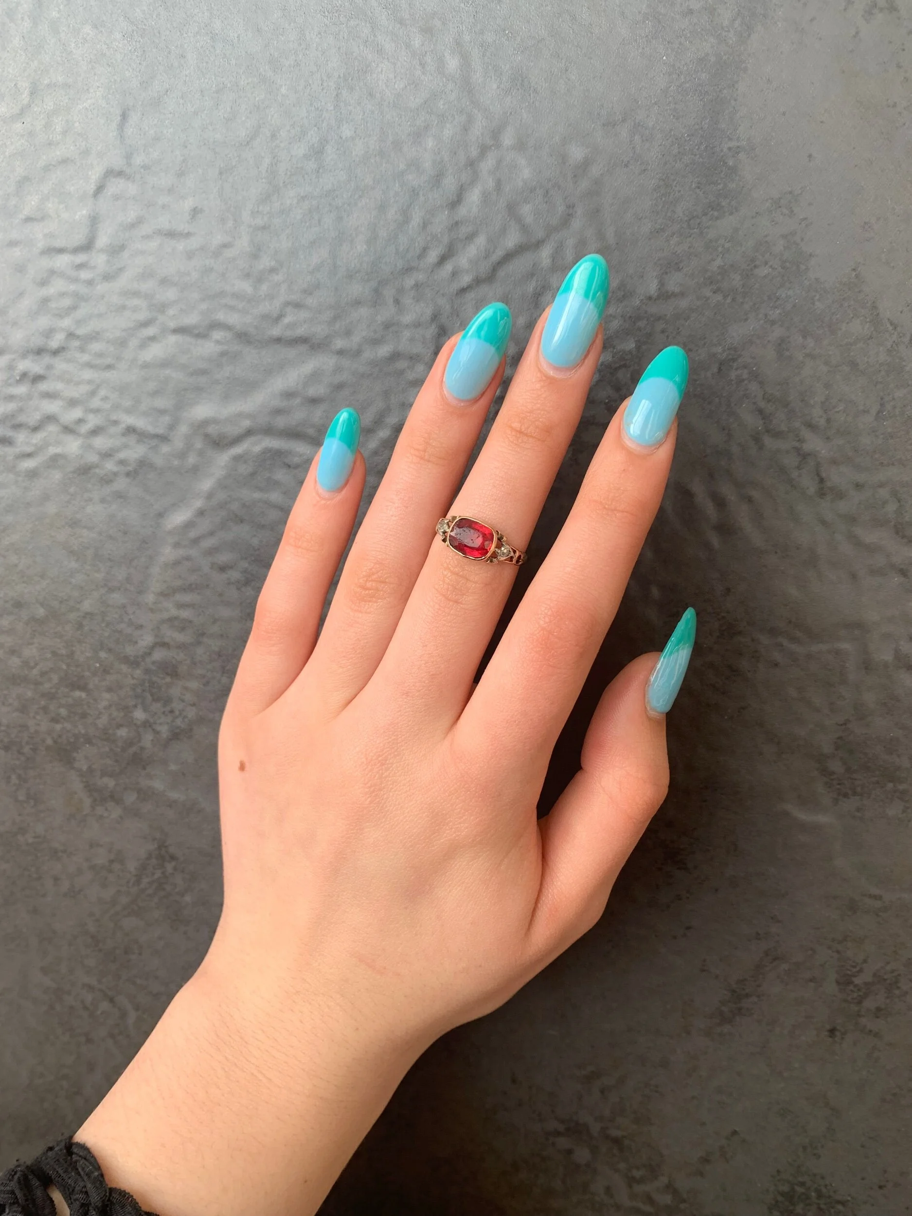 3CBD3525-F12A-44DC-B840-F695594CD726