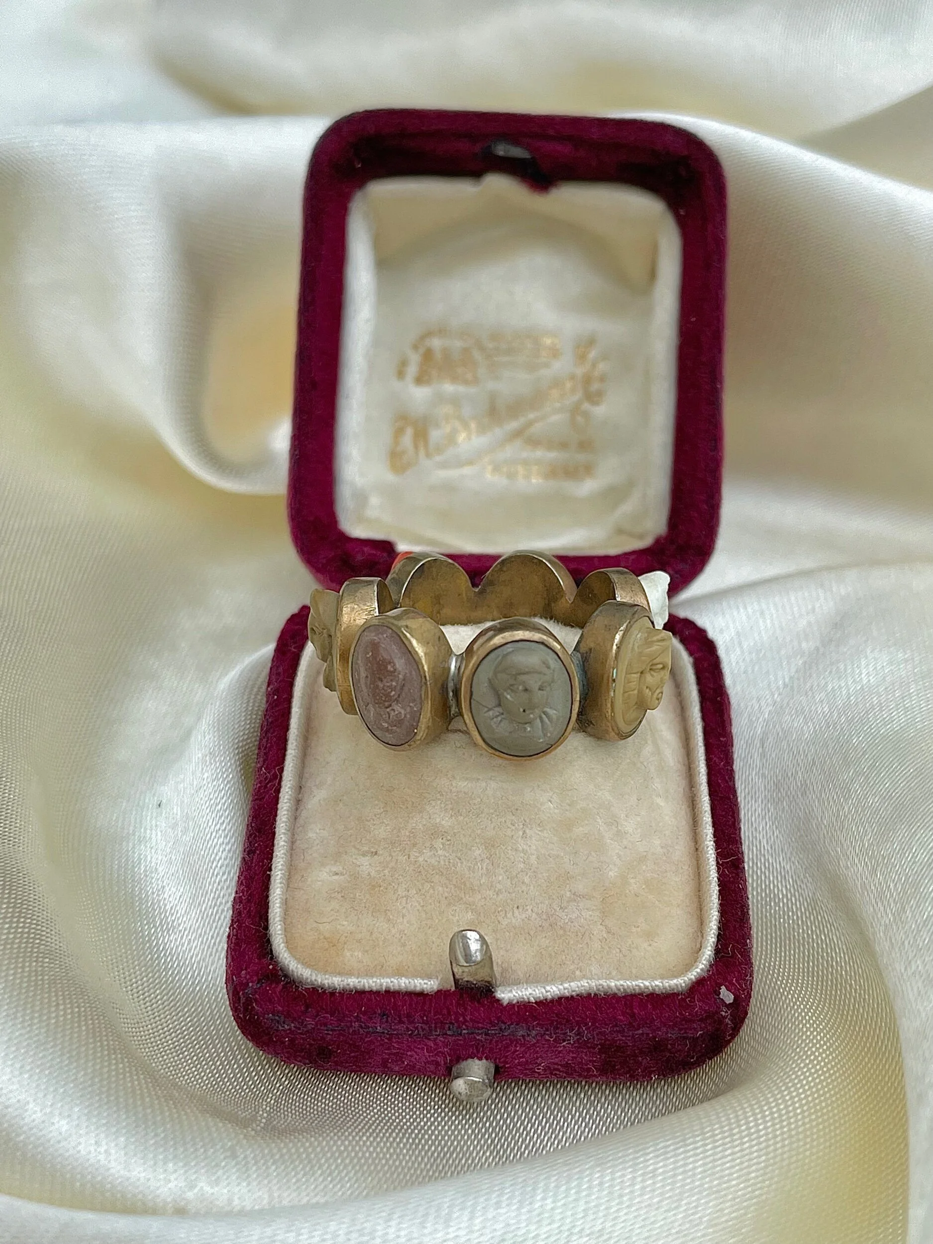 EC2BFA31-D804-4248-9C28-623315C17351