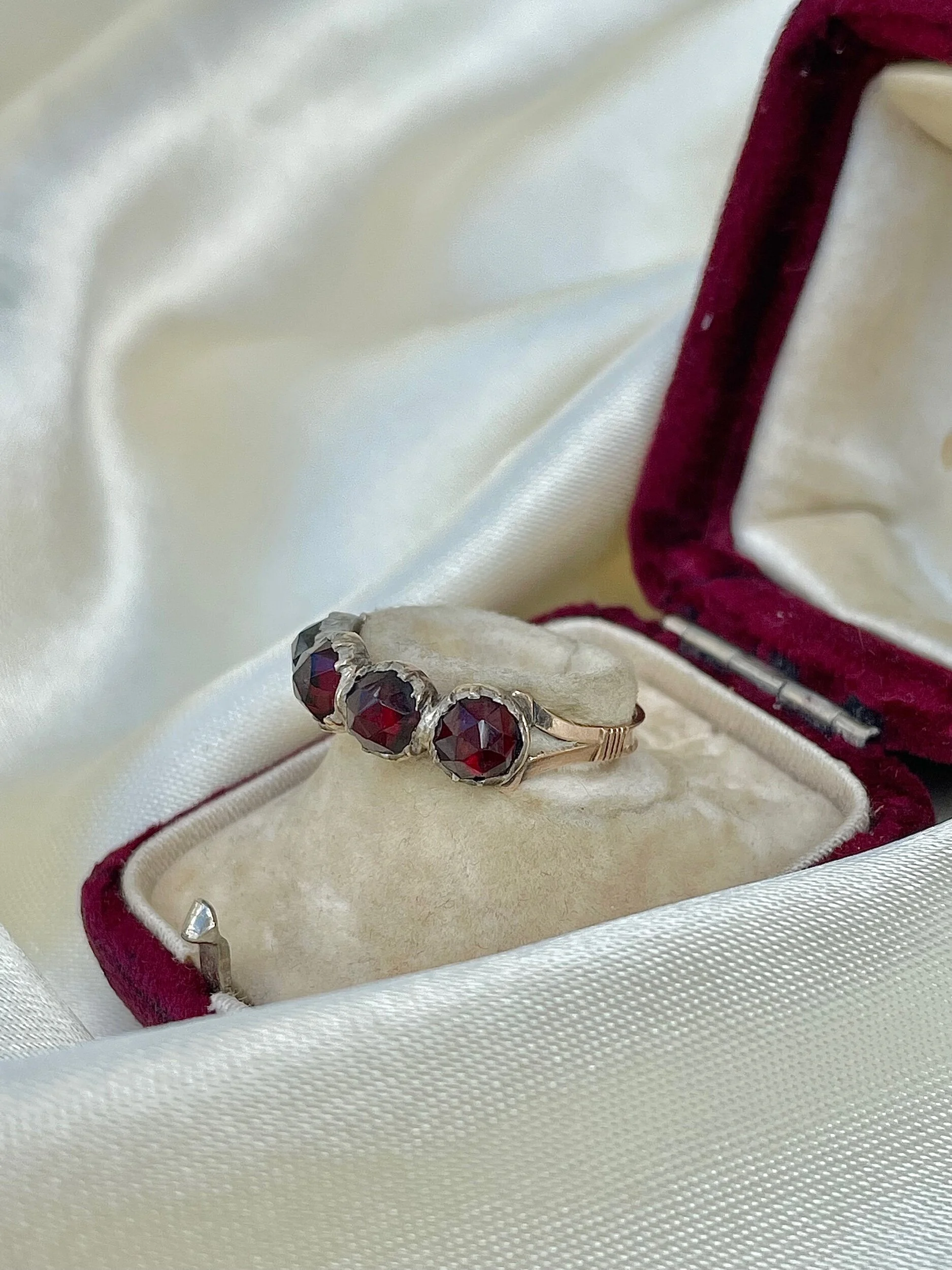 1E2EE566-8599-4623-A25E-1D0724BCD10D