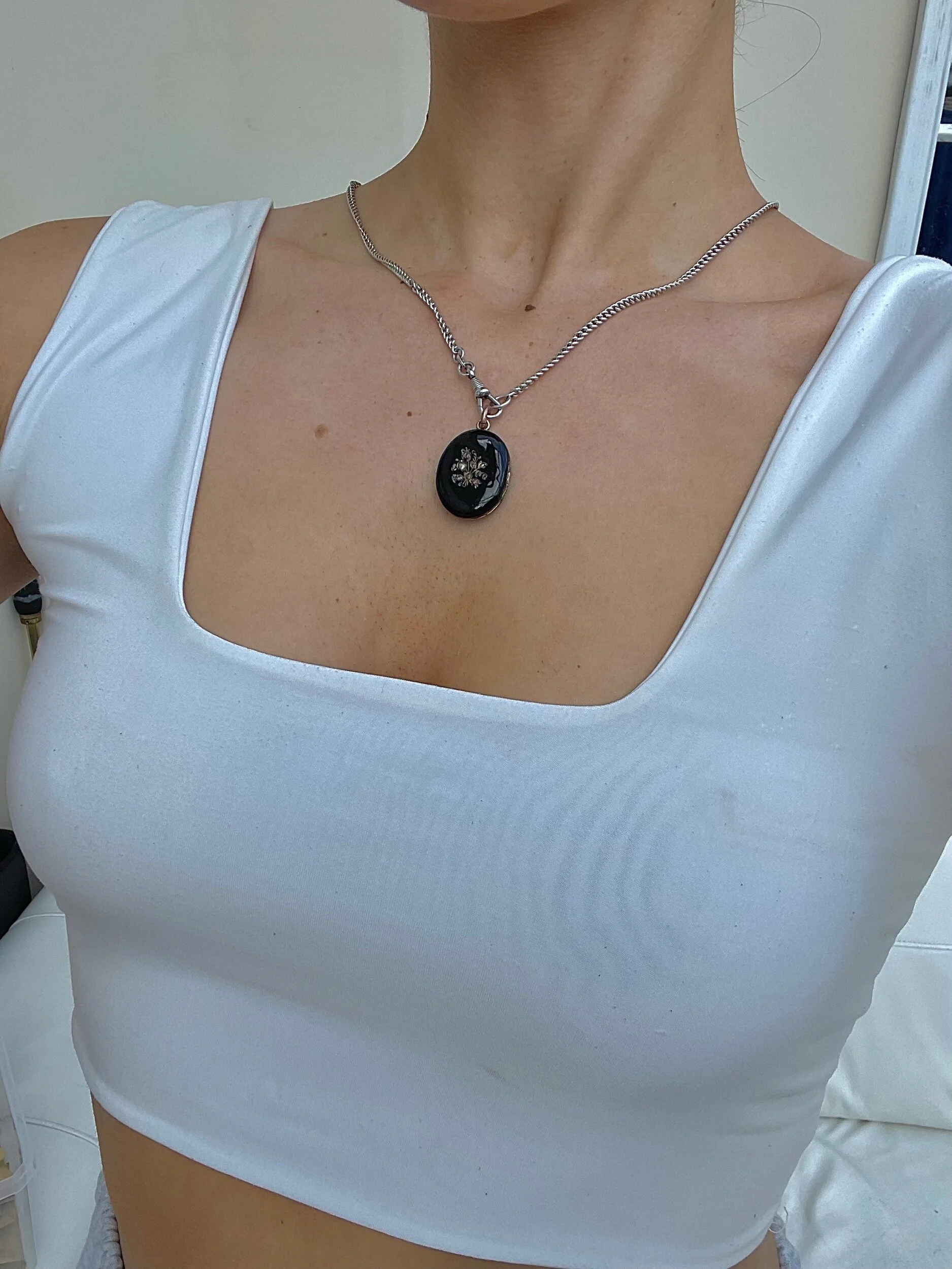 B91FA304-DC5E-4045-A47E-9D4B51F907B0