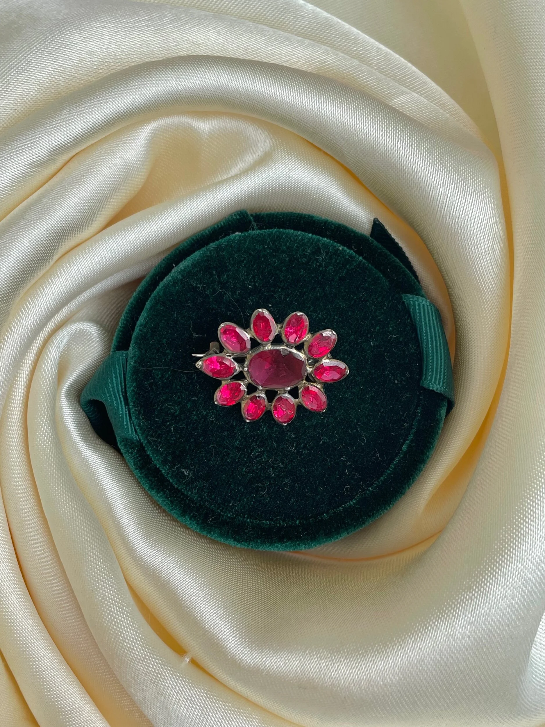 E9D099E8-FC7A-41D9-B443-F133917D109F