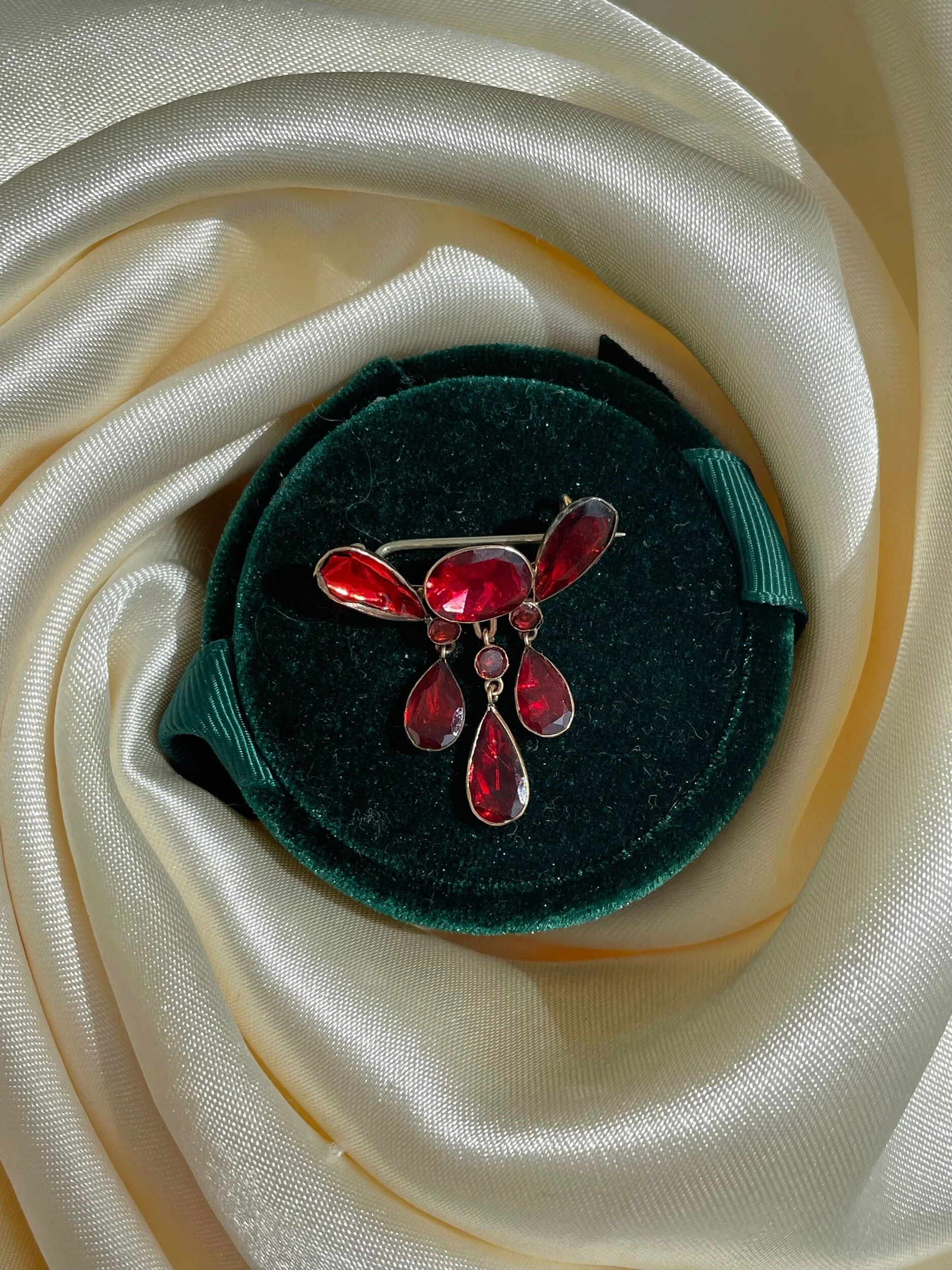 D73D7C44-30B2-422F-BC27-11D431D1AD95