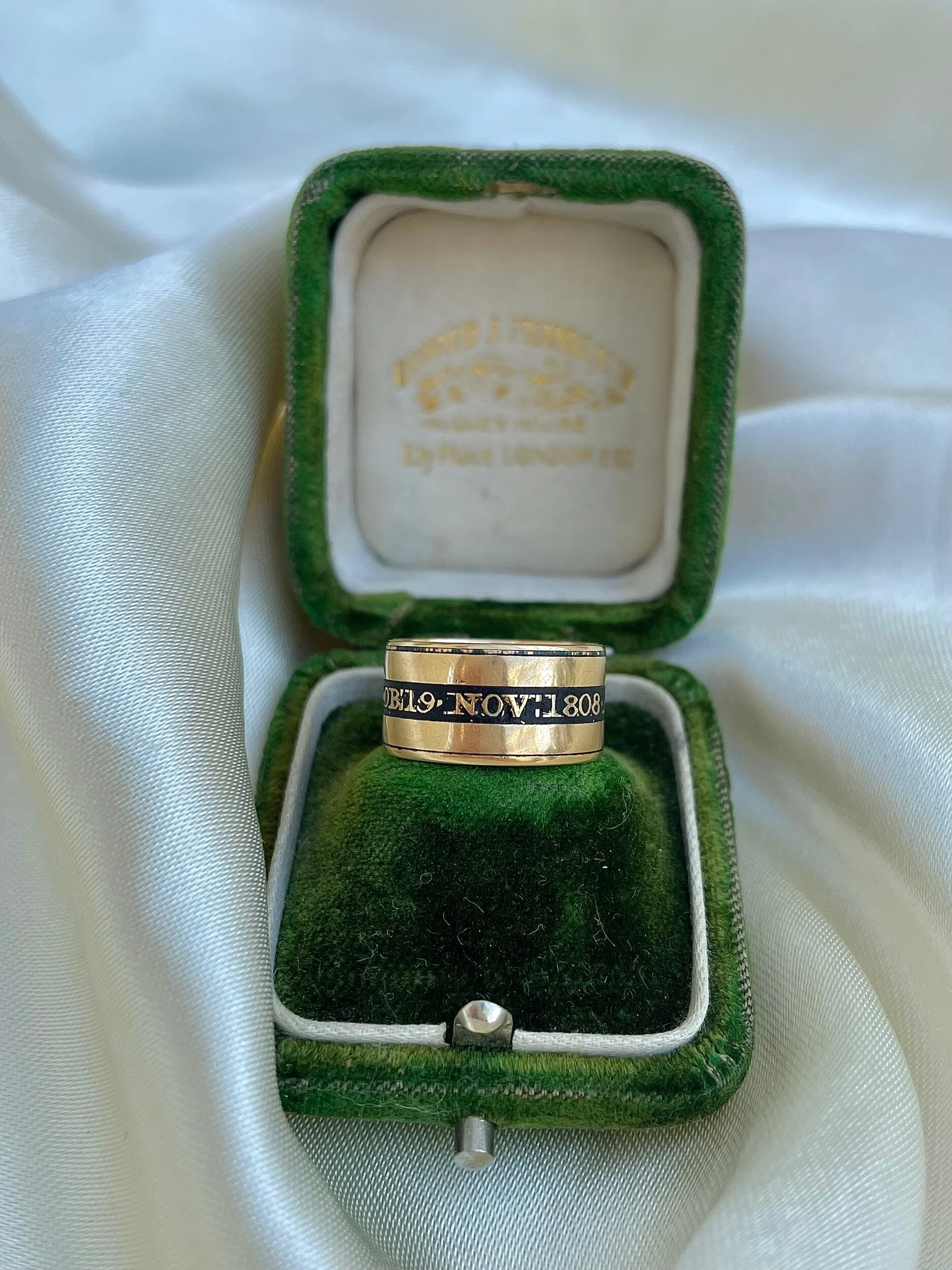 DAEEAD74-9BB2-4304-9F62-125DD9DACD04