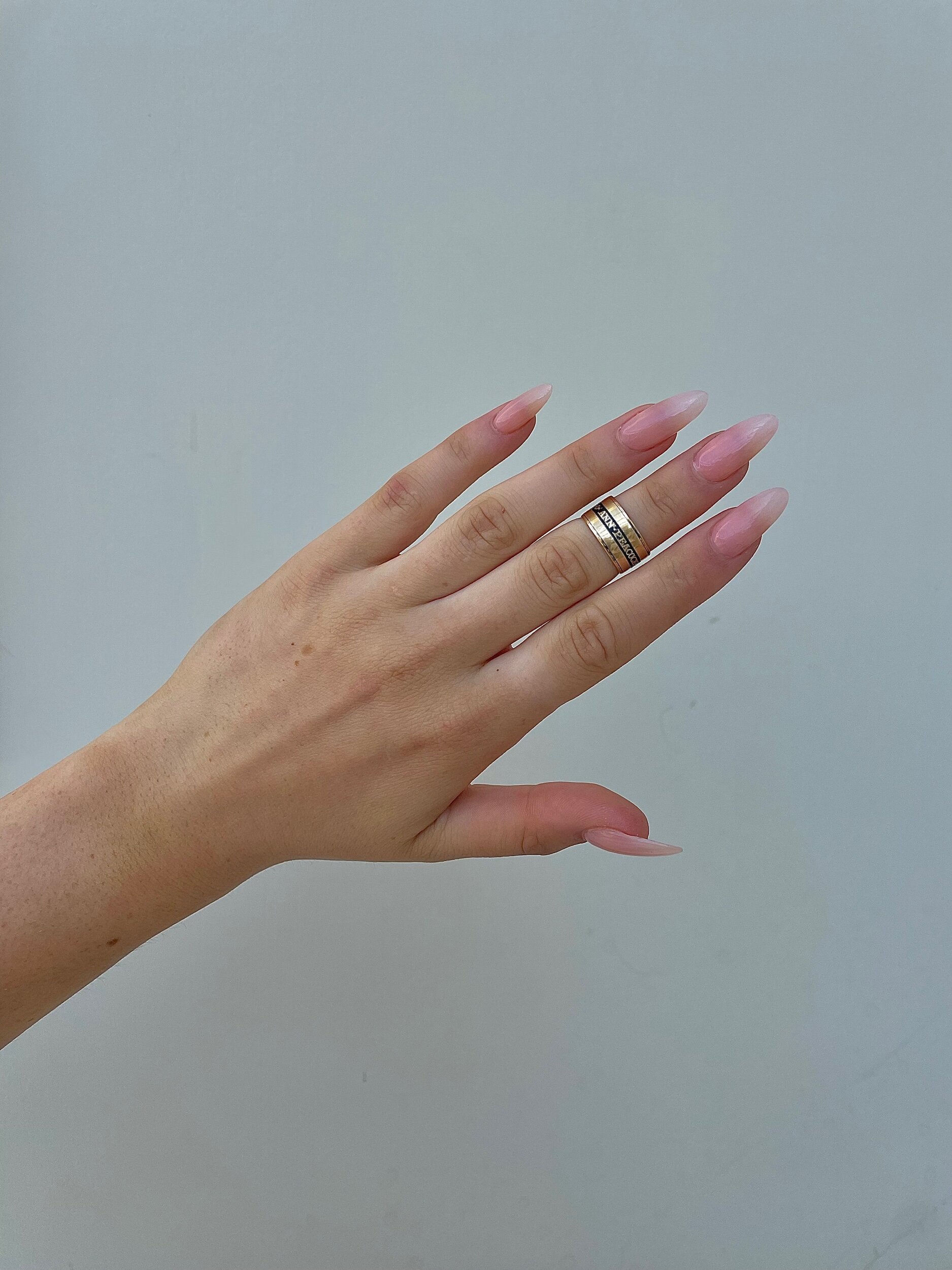 0EFFB468-C907-4CB4-83A0-F09B3B3CEF9D