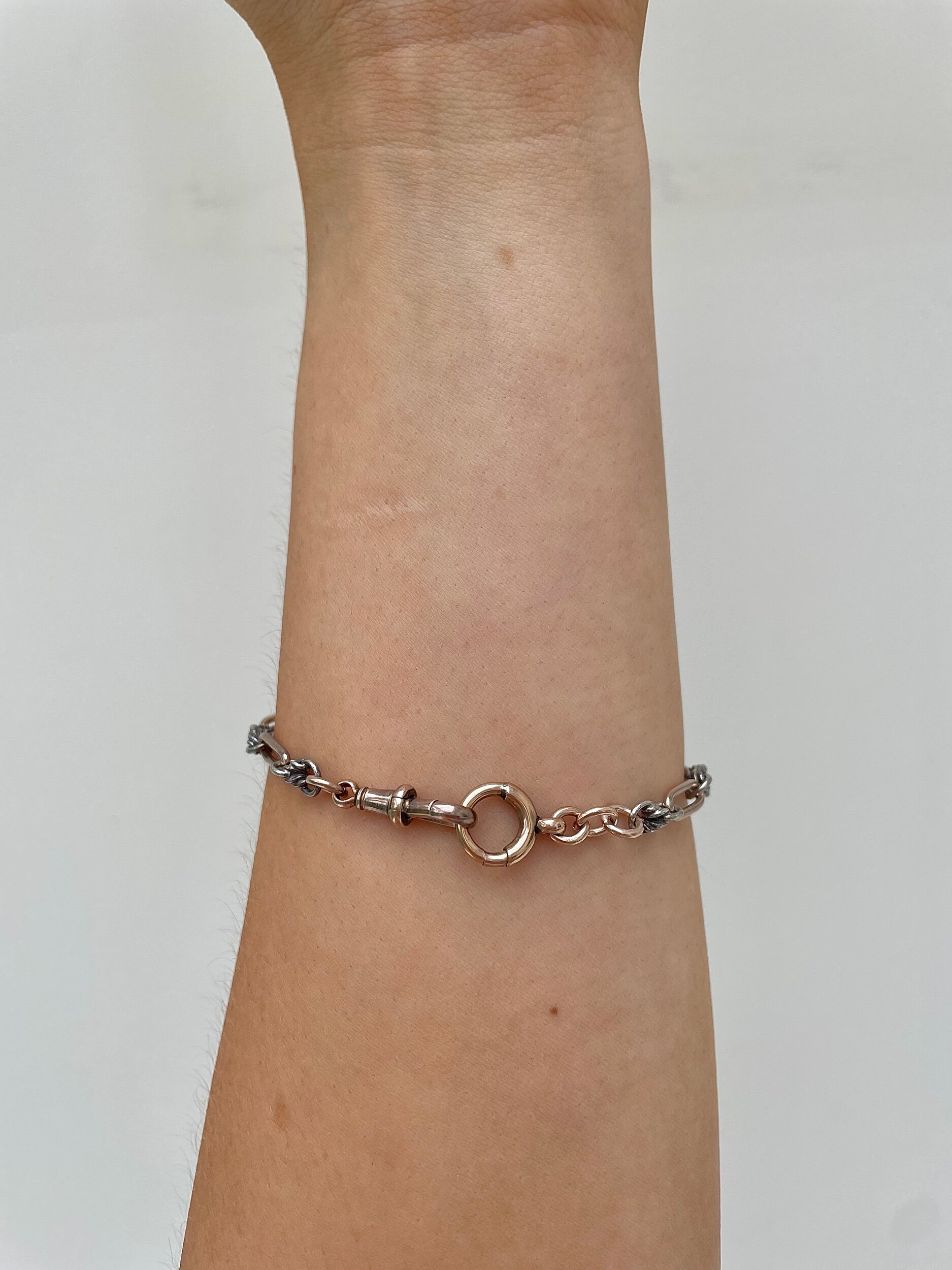 261AAB3A-AA68-43A0-8685-549F31FABF00