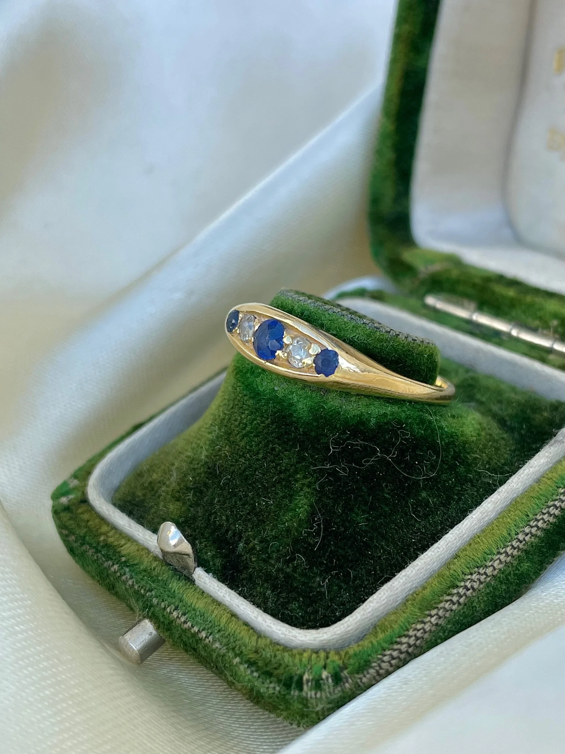 50B05F0B-C989-4042-B28A-74520A837717