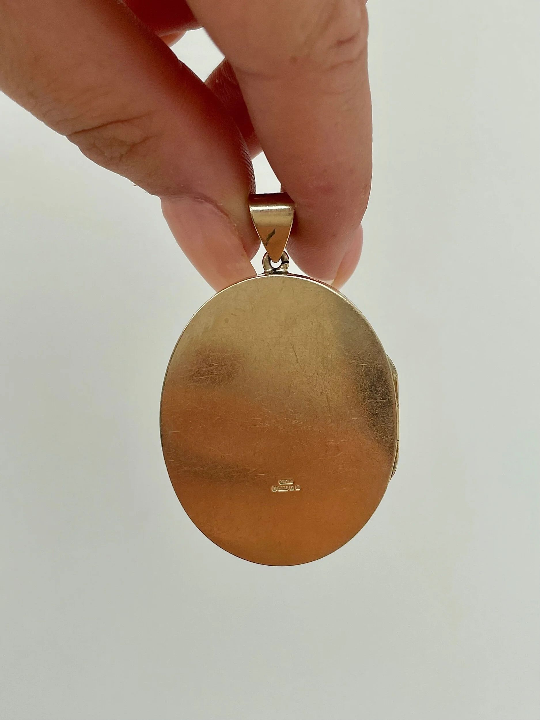 D3761088-1972-4734-B0EC-0AC2FF6A7636