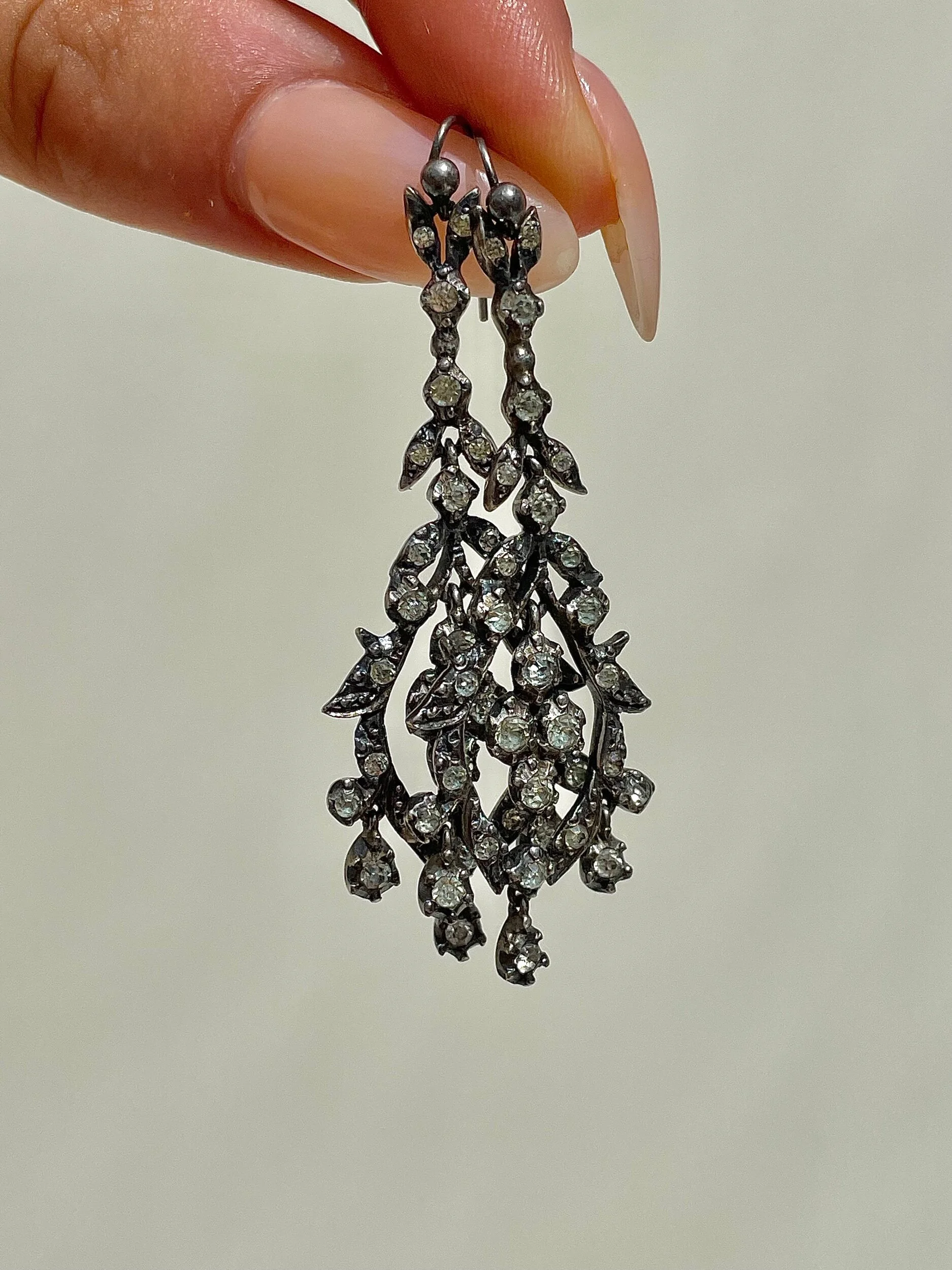 DDFD3C41-F373-4872-8E74-0EFE76D57504