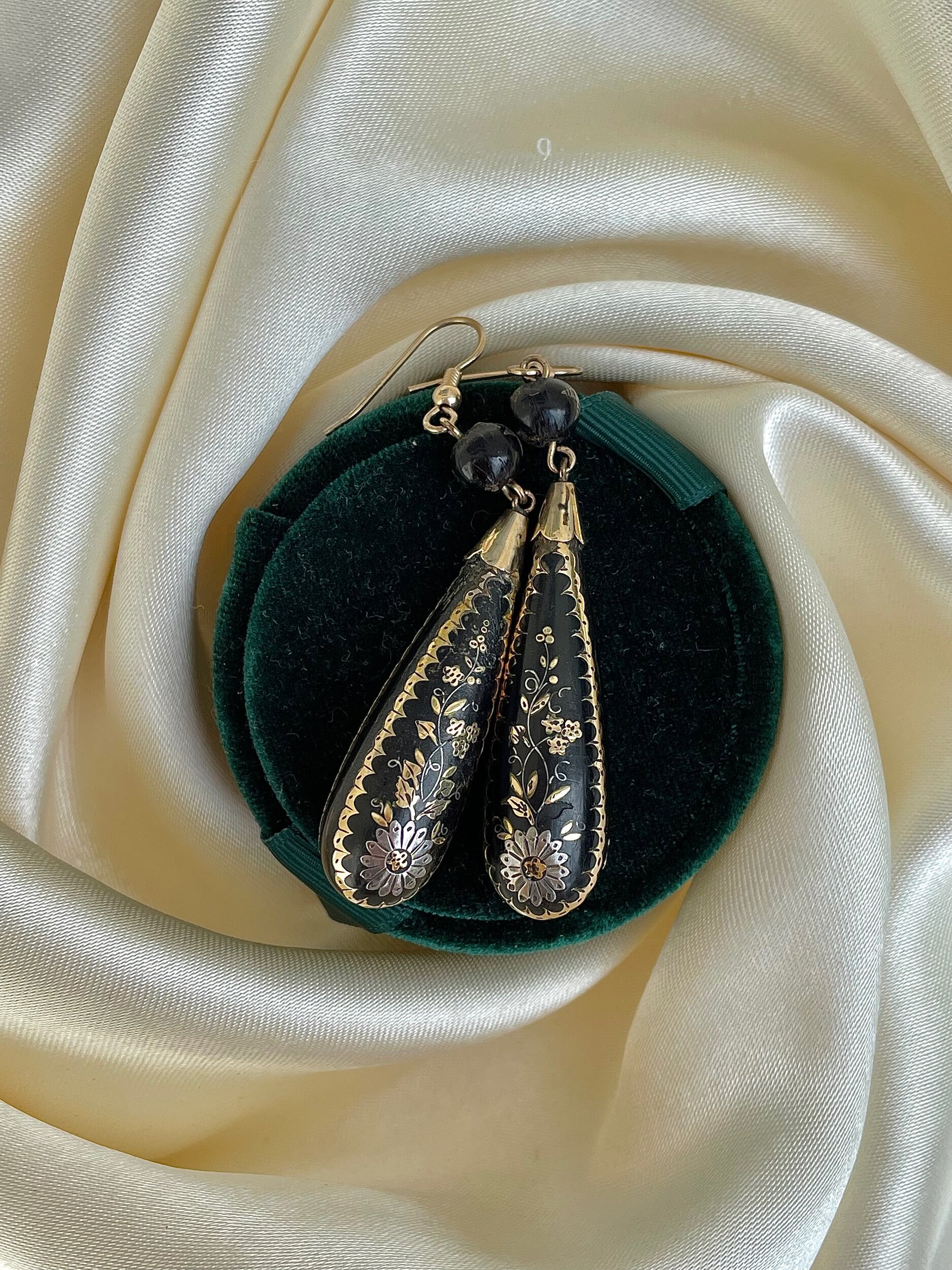 9DCCFB80-C2E6-42AB-8C02-CD3E54379498