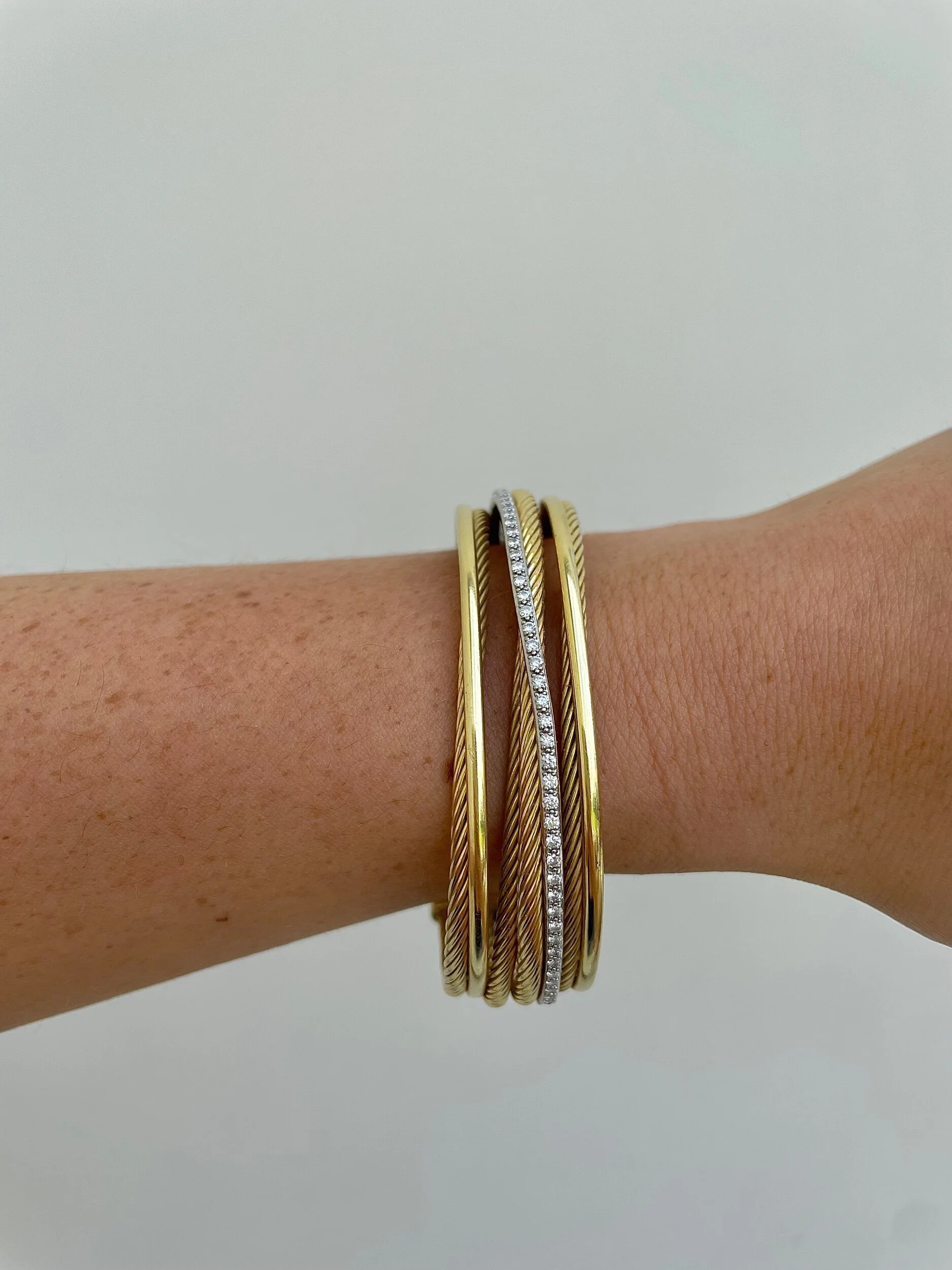 B076537C-C1C7-461B-9E28-6F32C1C730E7