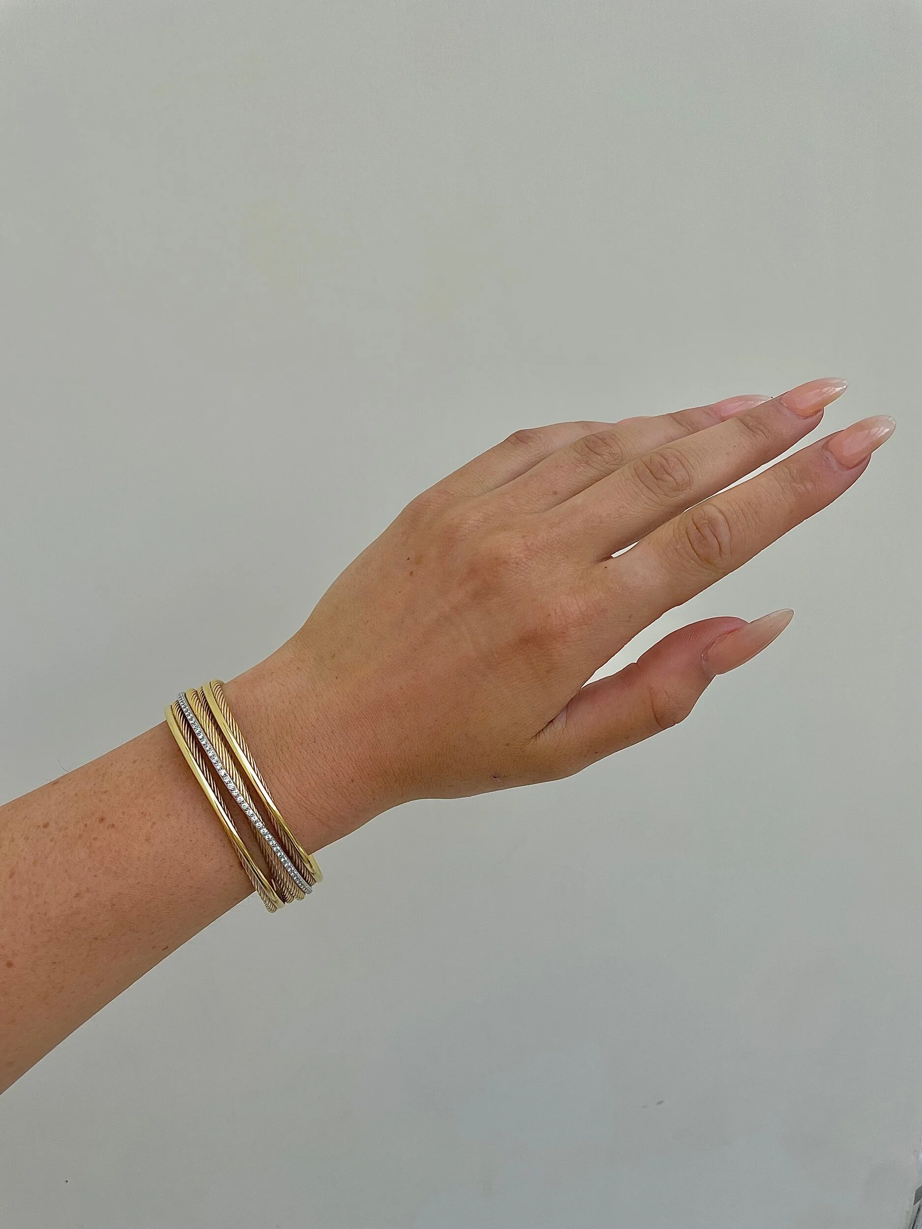 F5912135-82C8-465F-8201-80B1A234A4C0