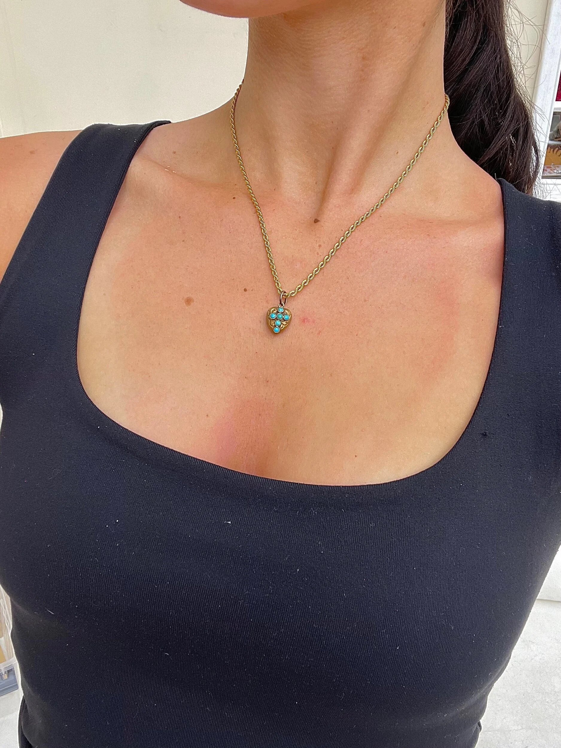 FE703069-3F4F-4253-A091-CD47AA0A8AEA