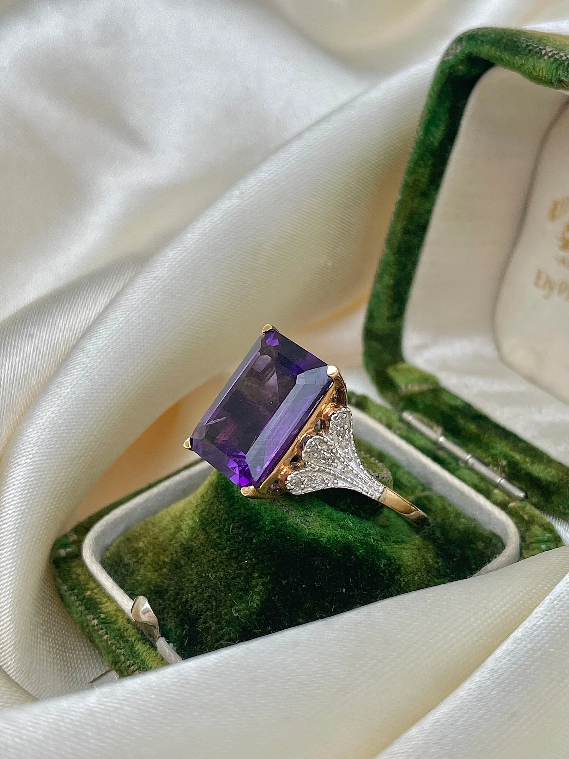 1D5E804D-B051-4EF8-B6EF-6D54742B5415