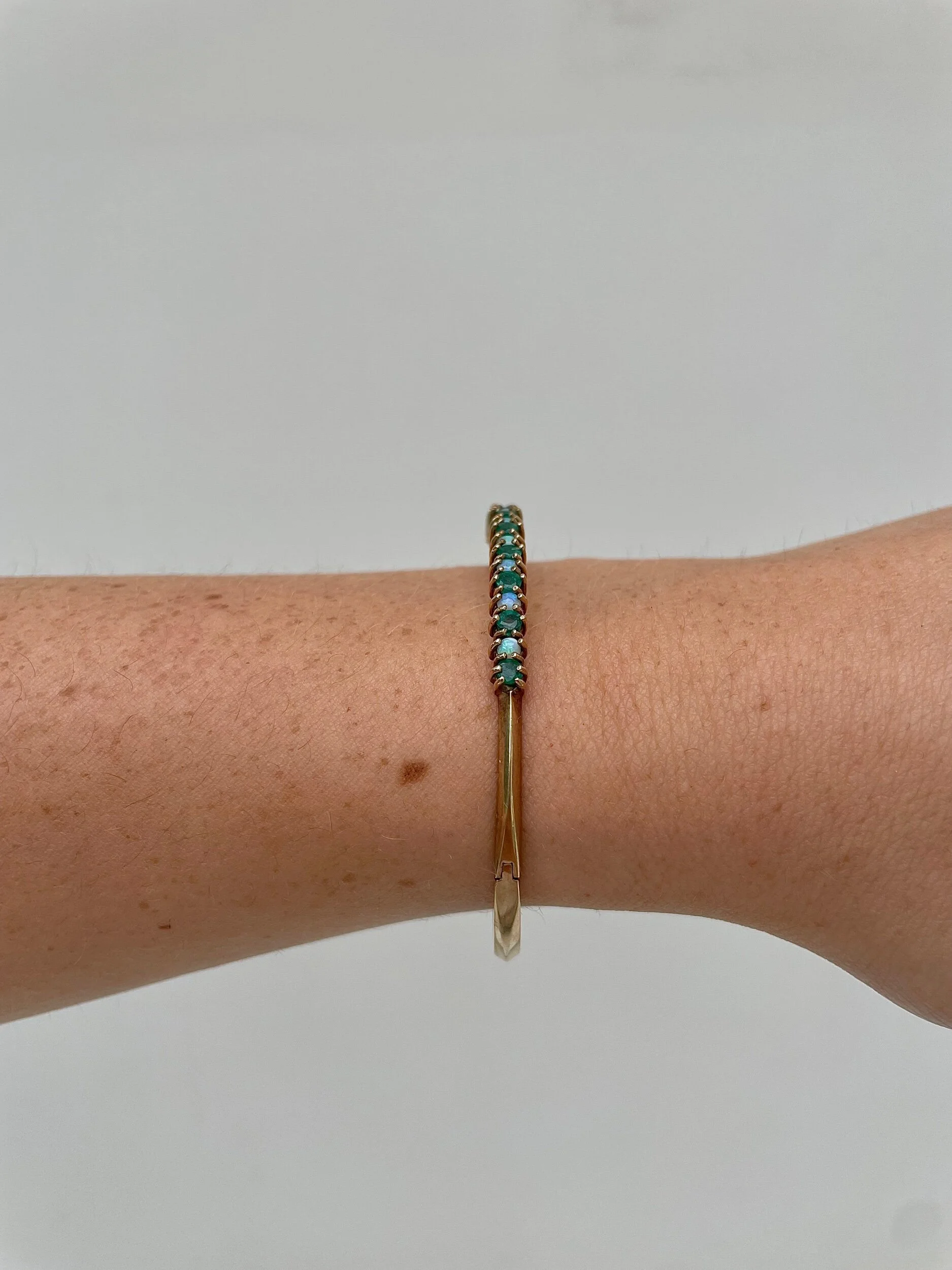 70B12CA3-5322-46DC-AB2C-6D2567BB9A5C