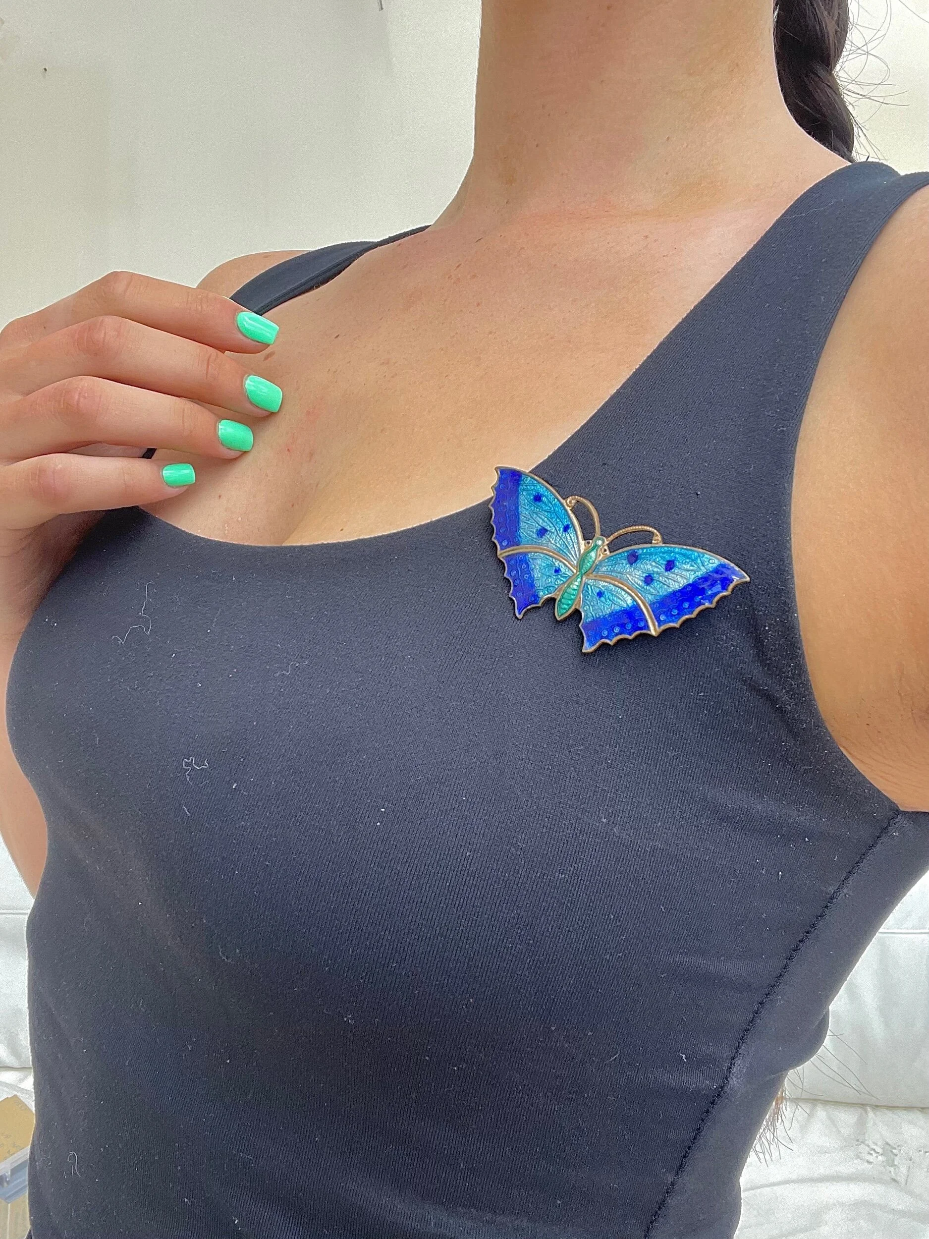 1A5EB3E2-0F6F-418F-B80A-1225983D76EB