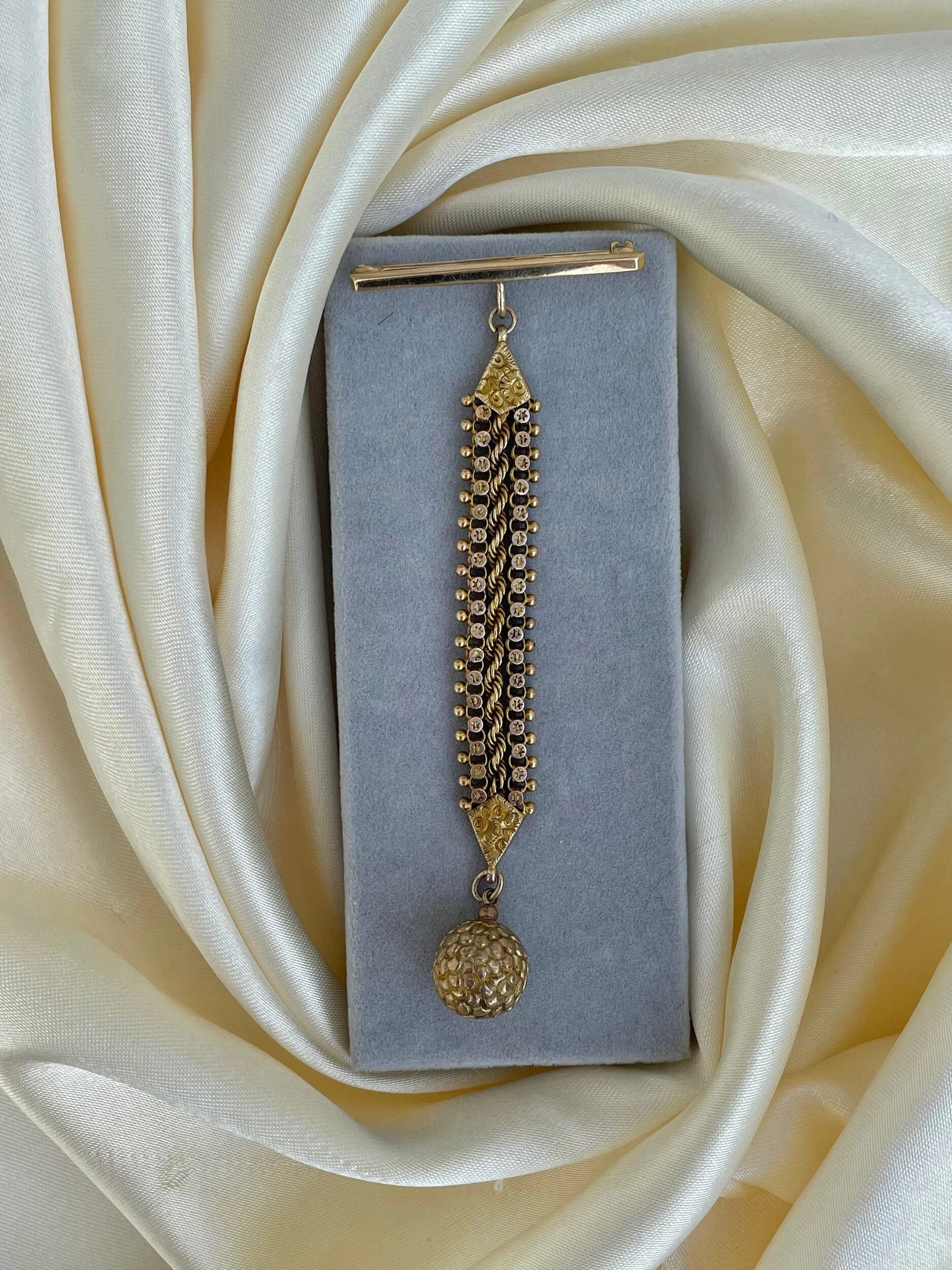 DA8727C6-4A20-4277-A5D3-F2B093780F29