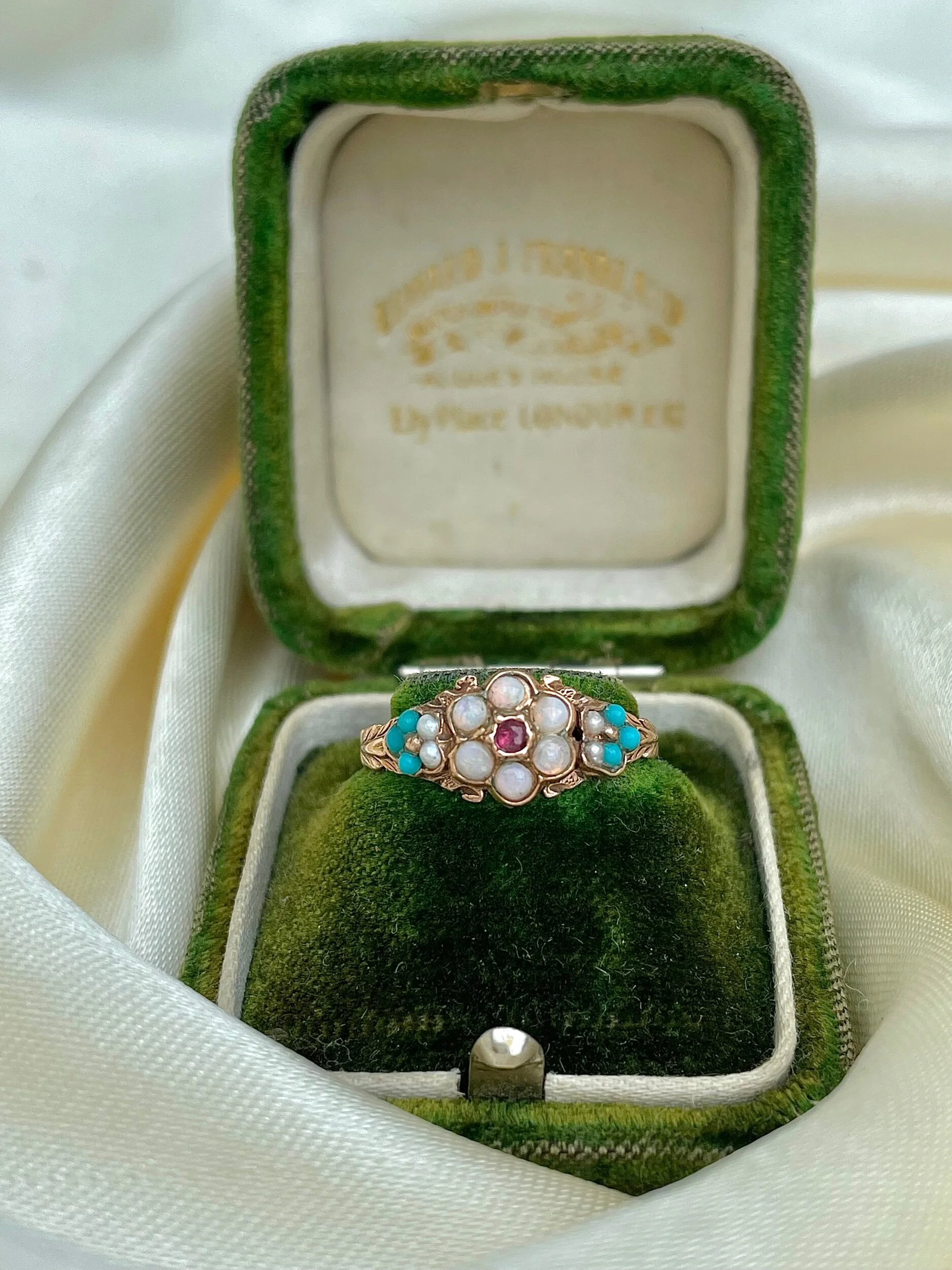 7F187989-580C-4C81-8D95-2DC94EAE4E60