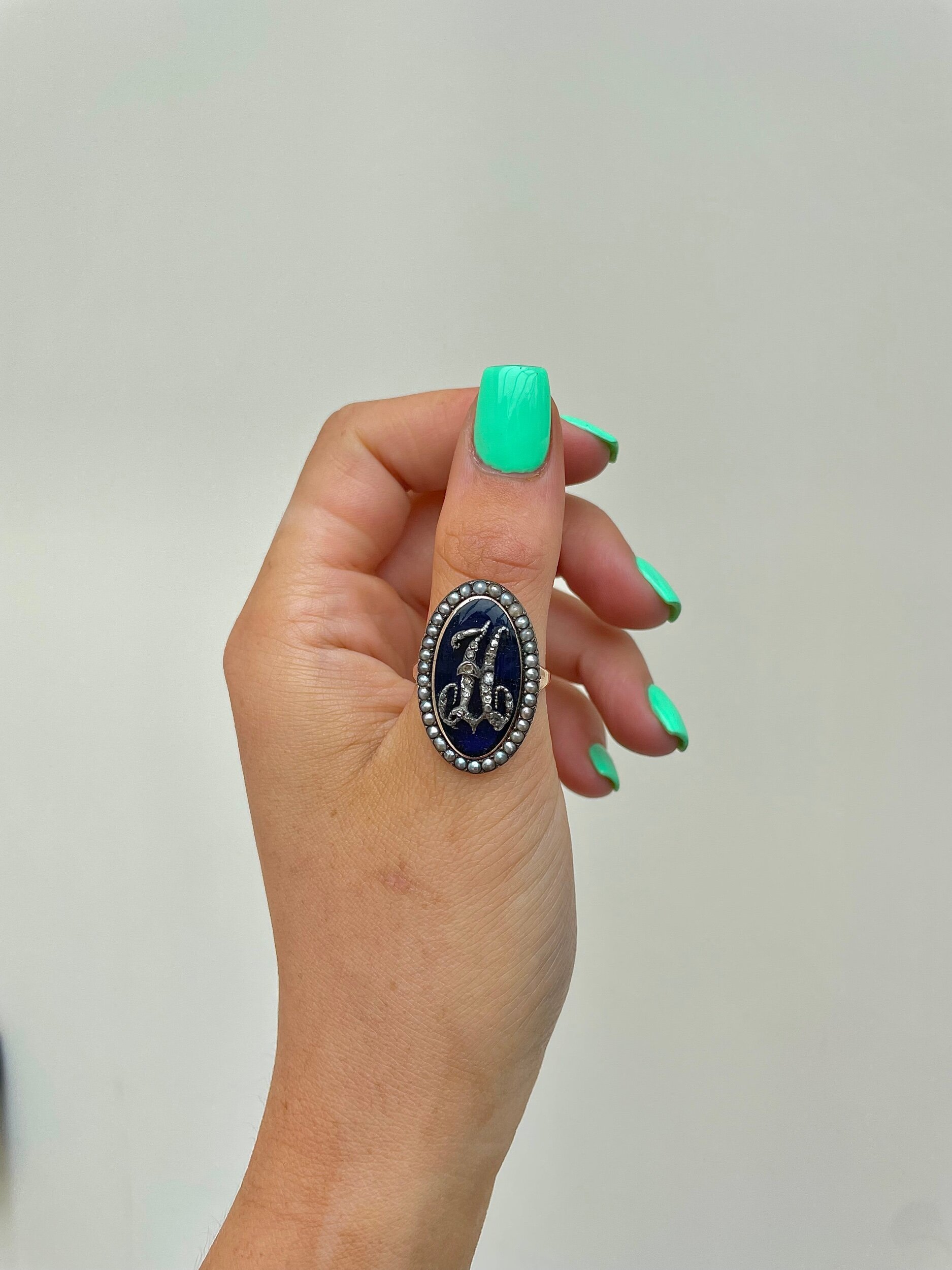 BA3036AC-BA57-411E-B967-D53243F2A6FA