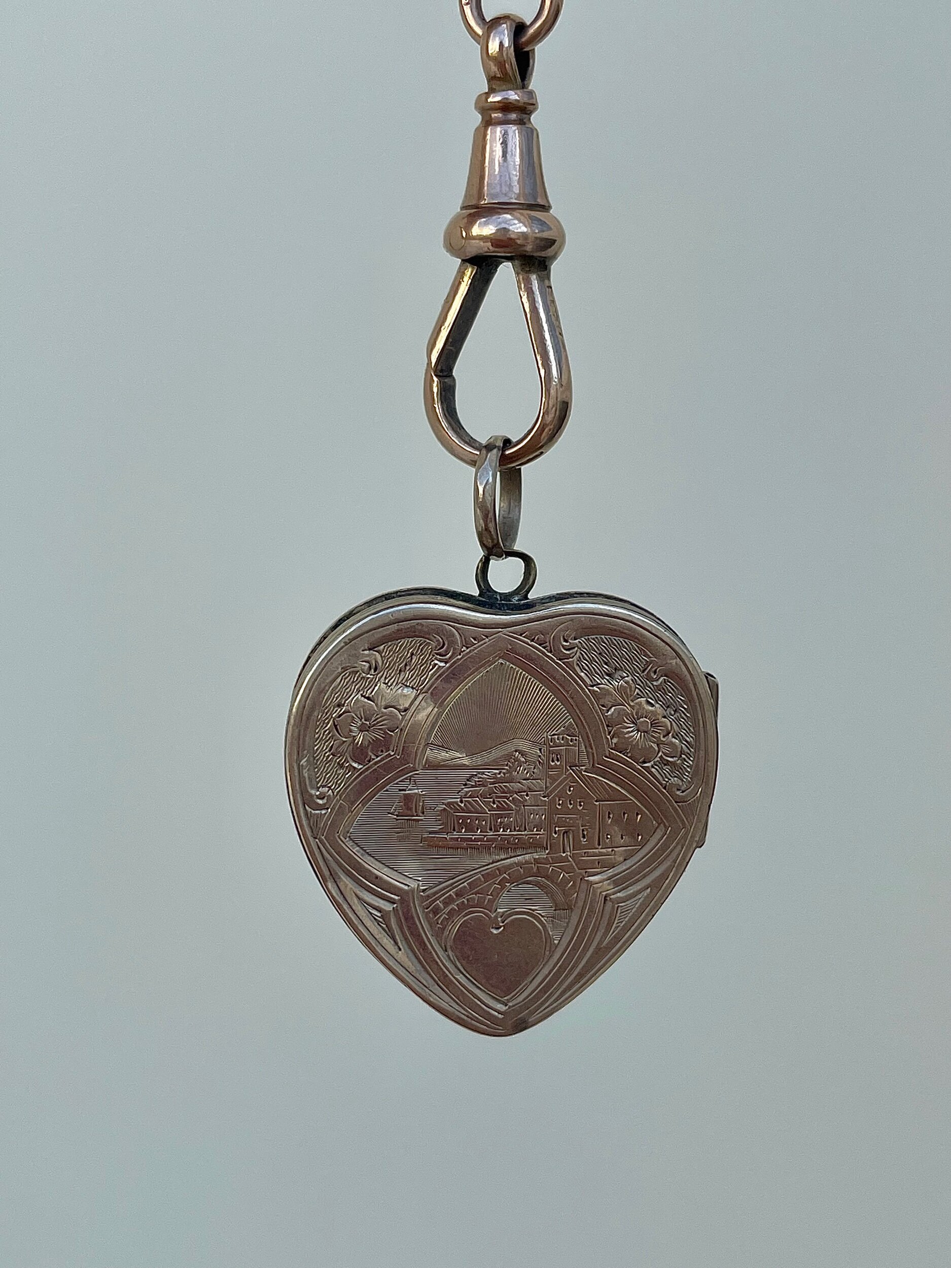 0CBEF0F5-7725-4672-8A5B-C8D710C58586