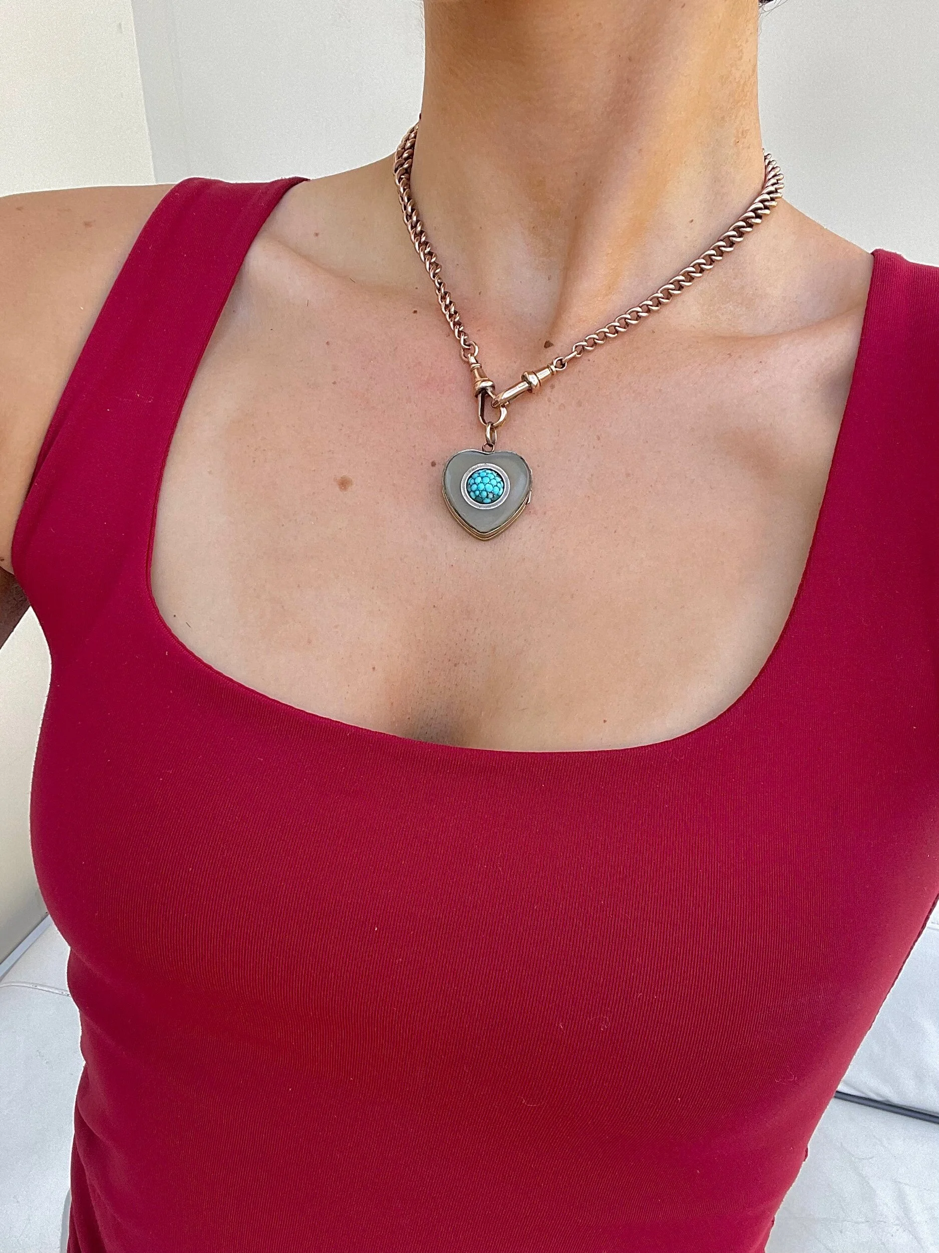 EB62E948-BBB9-4917-B80D-033FEC9665F2