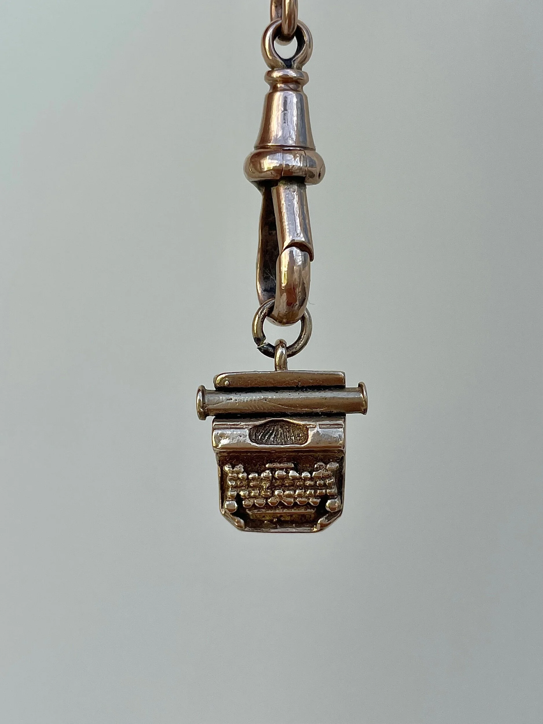 C607955C-2DE1-4ECD-B828-B0DD2A65B571