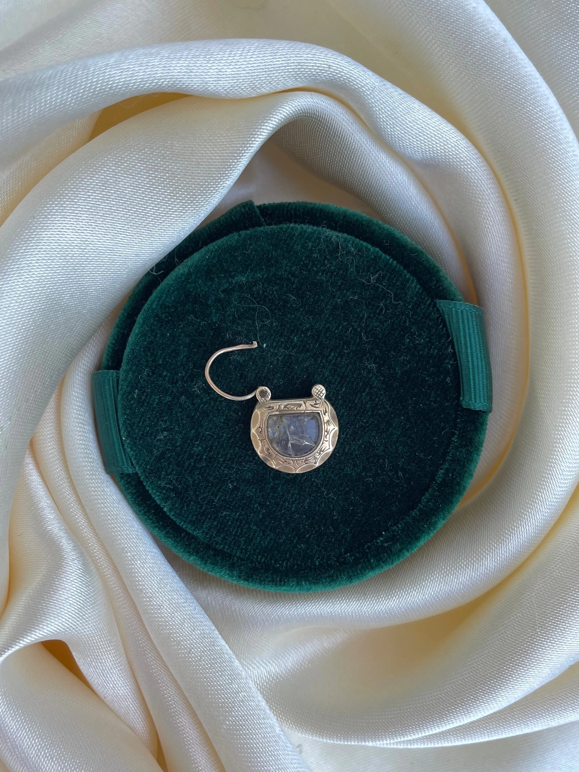 838D7344-ED43-424F-AED6-4A1EFDFE58F5