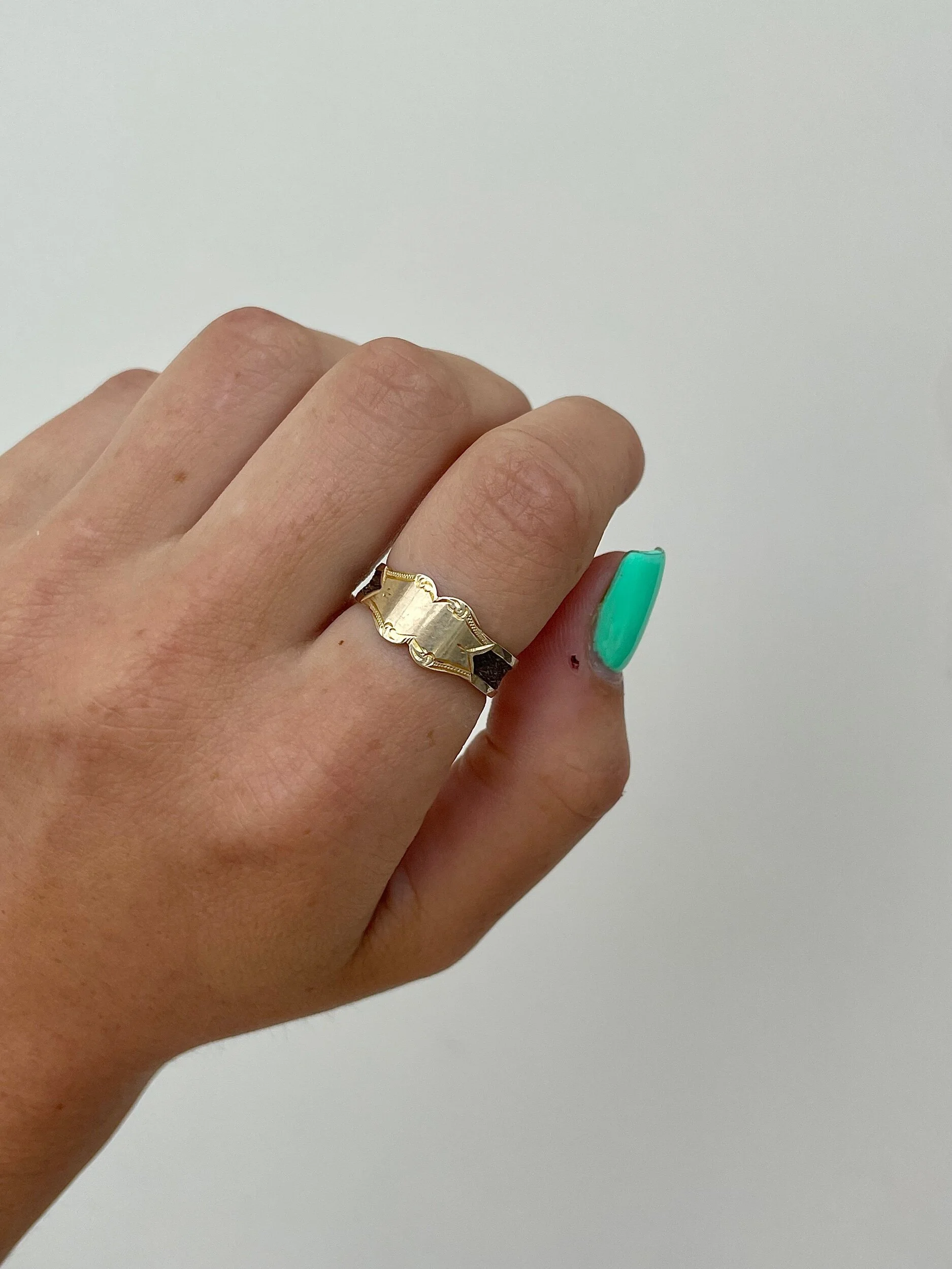 6F151E53-7EEA-4974-ADEF-DD748B310FC8