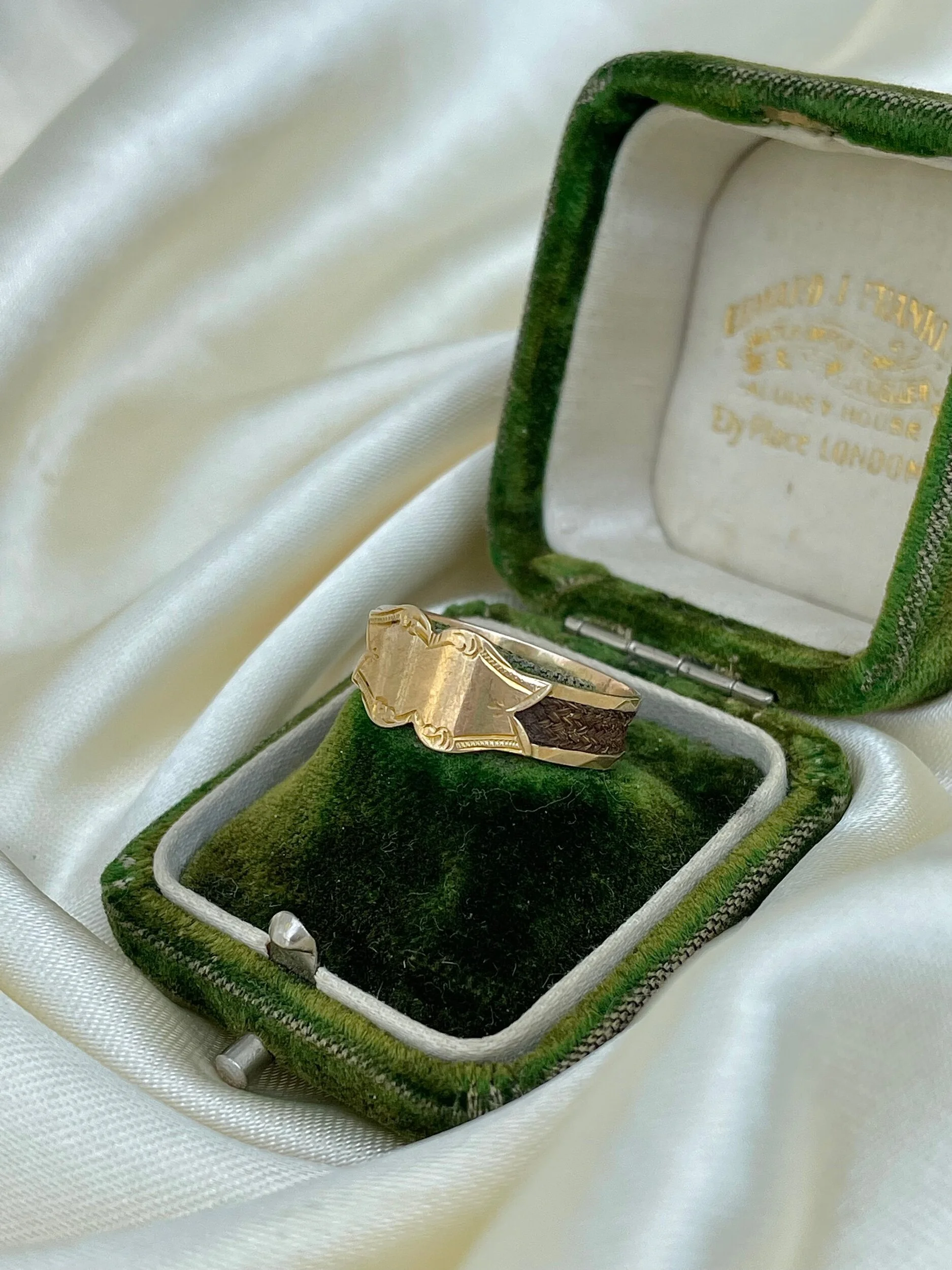 1BAFA6AF-E76F-46AD-8455-6D5F4DD68AC7