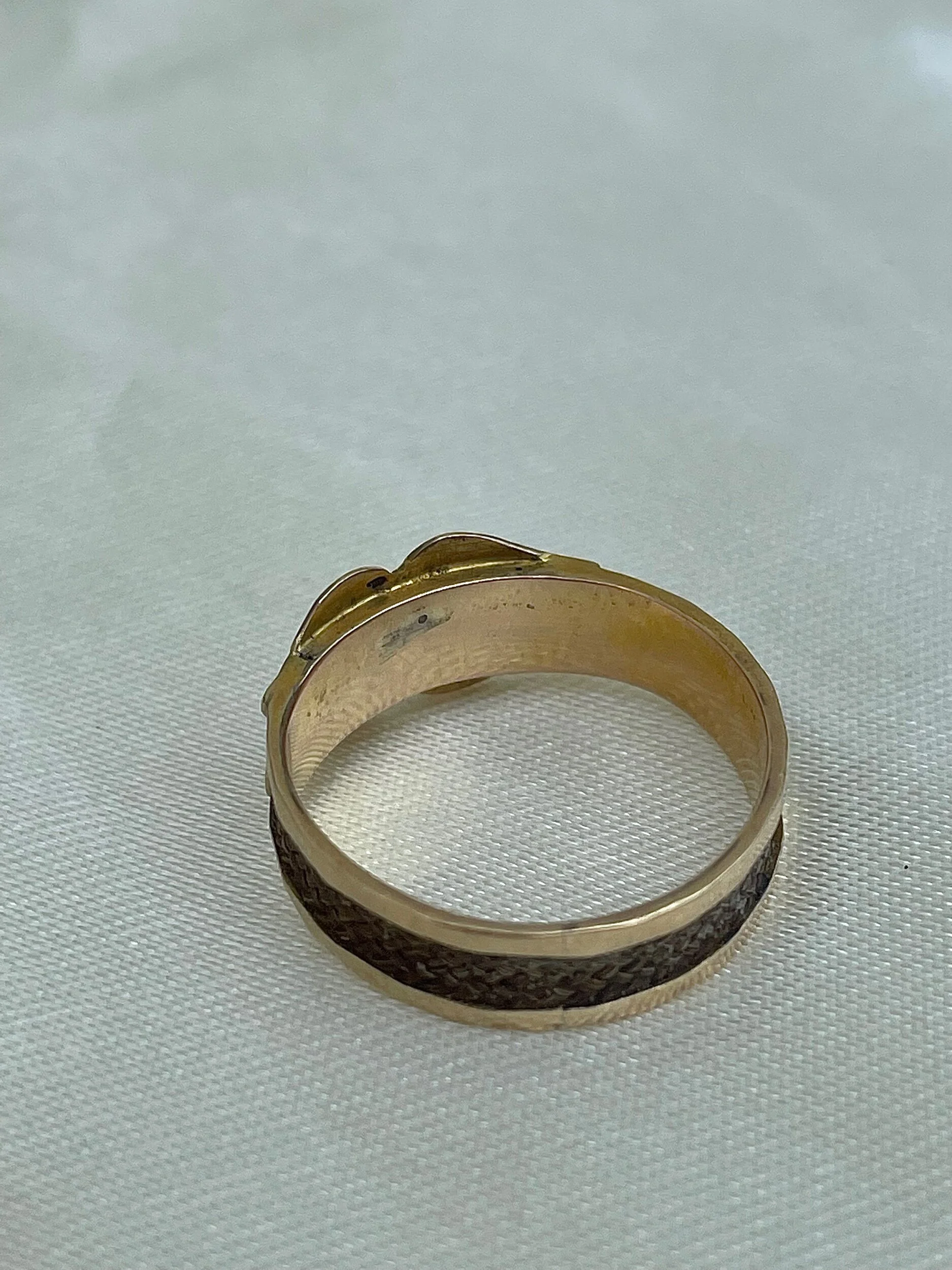 B8854AA2-93F9-4C09-9CE8-98BA0B4375F7