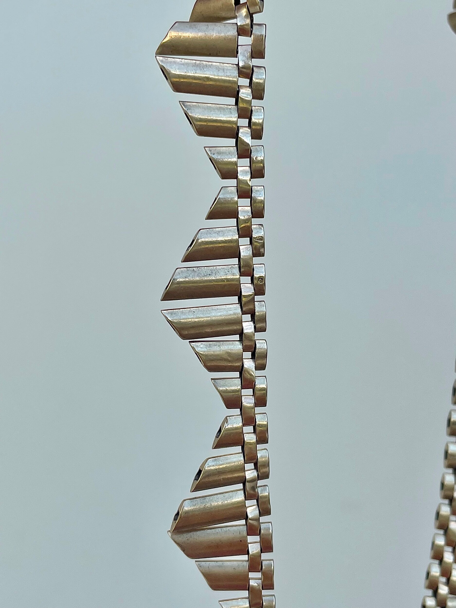 EB3160C5-C11B-4A64-8C37-396950F1C20F