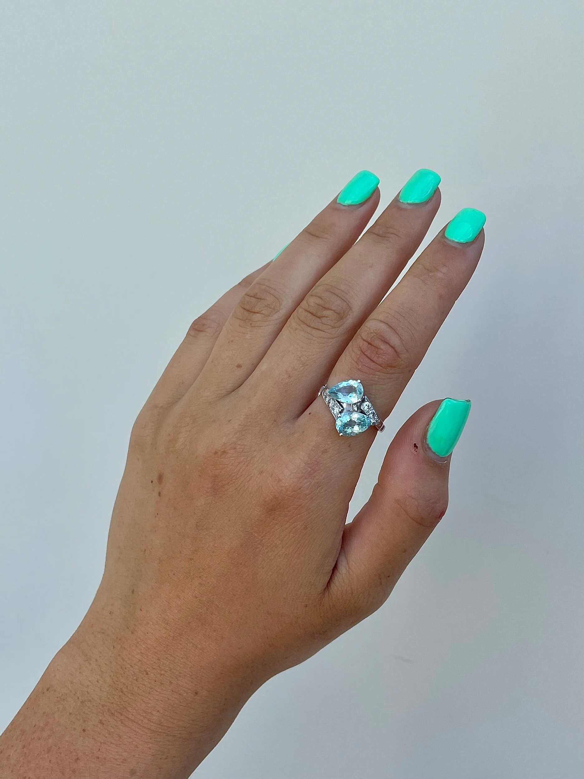 30D42B5D-5E91-4974-B375-A12D9321E672