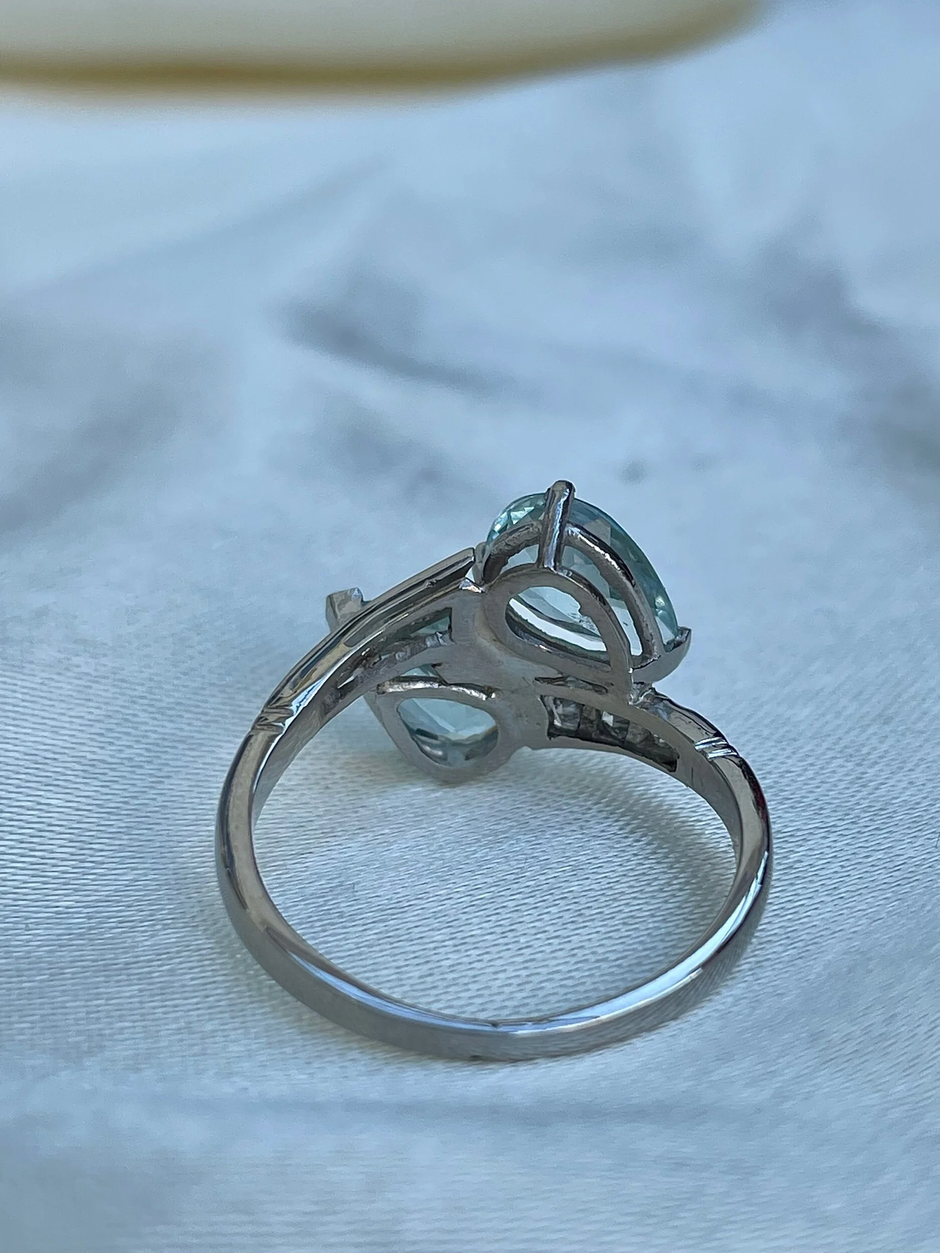 5EC37D26-1A6F-4B06-B963-9C7939B7DD64